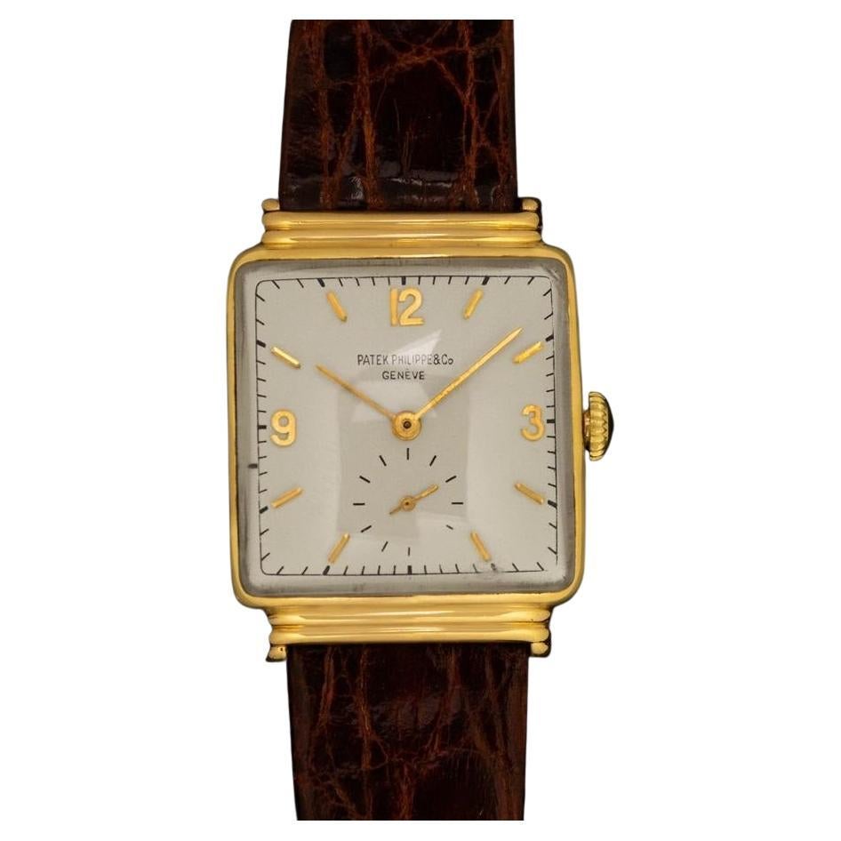 1940 Patek Philippe Vintage Herren-Kissenuhr mit gestuften Bandanstößen - 18K Gold im Angebot