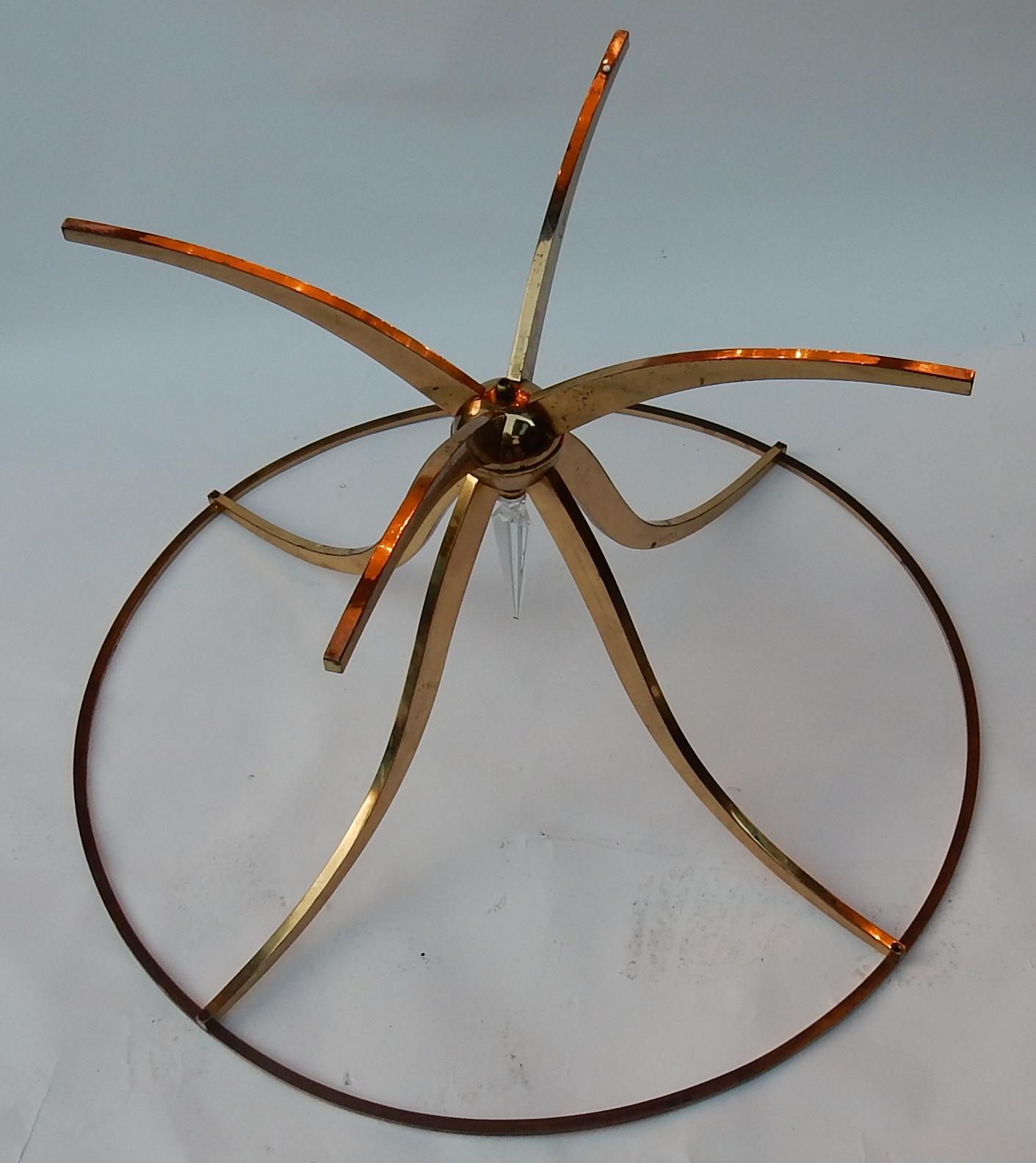 Pedestal table or brass coffee table with spherical and dagger crystal in its spacer, glass slab top thickness 15 mm, tray diameter structure: 74 cm, good condition, circa 1940-1950.