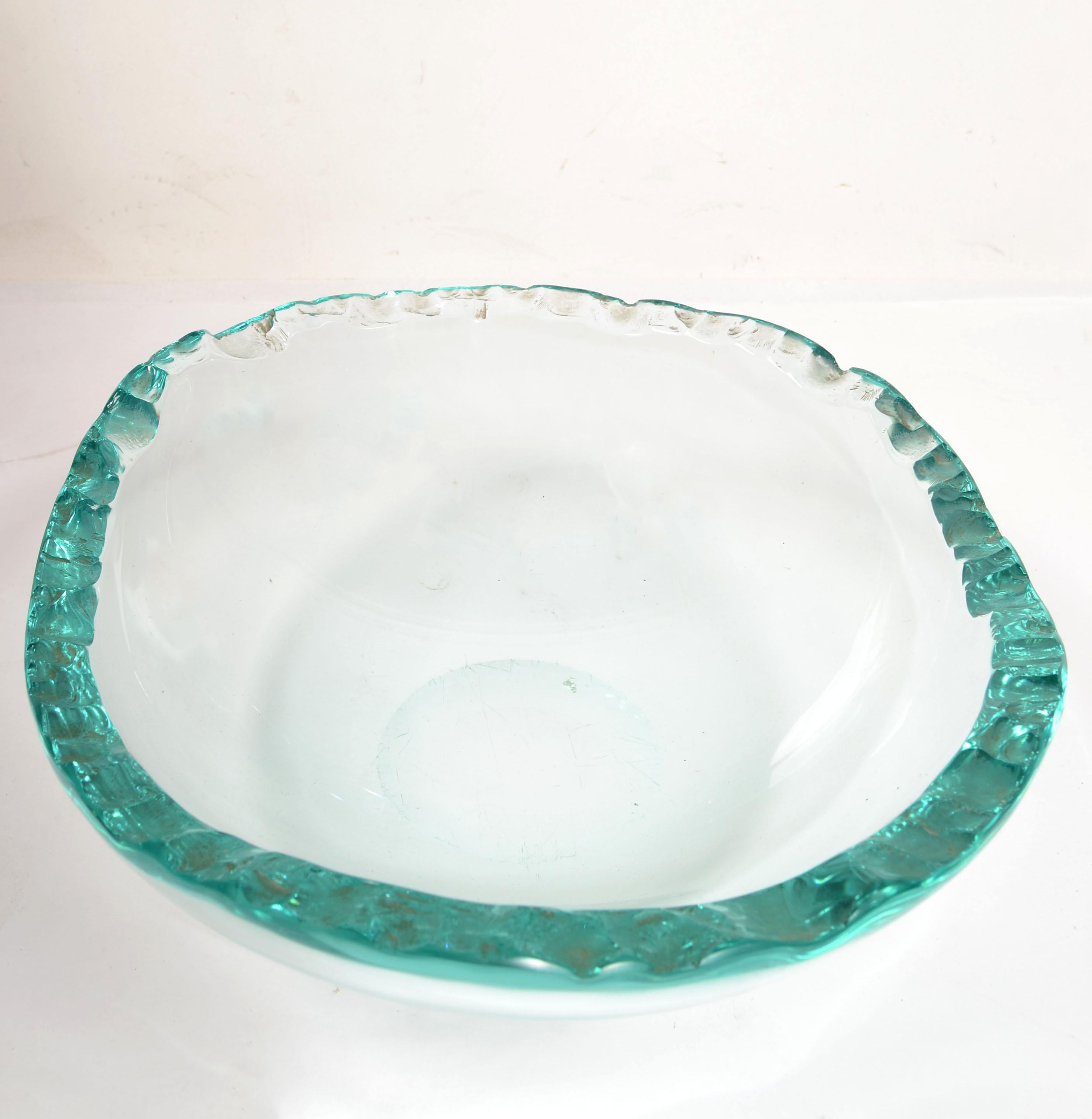 1940 Pietro Chiesa Ciotola in vetro d'arte pesante cesellato Greene & Greene Fontana Arte Italia In condizioni buone in vendita a Miami, FL