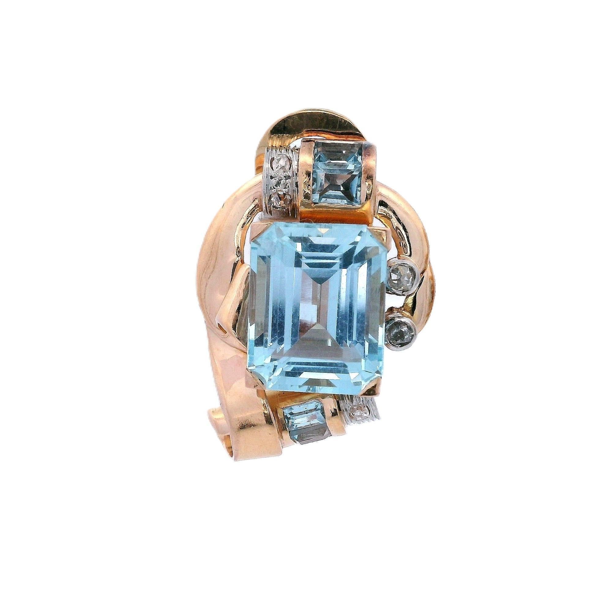 Orecchini a clip in oro giallo 18k retrò del 1940 con acquamarina e diamanti da 15,68 ctw In condizioni buone in vendita a Aventura, FL