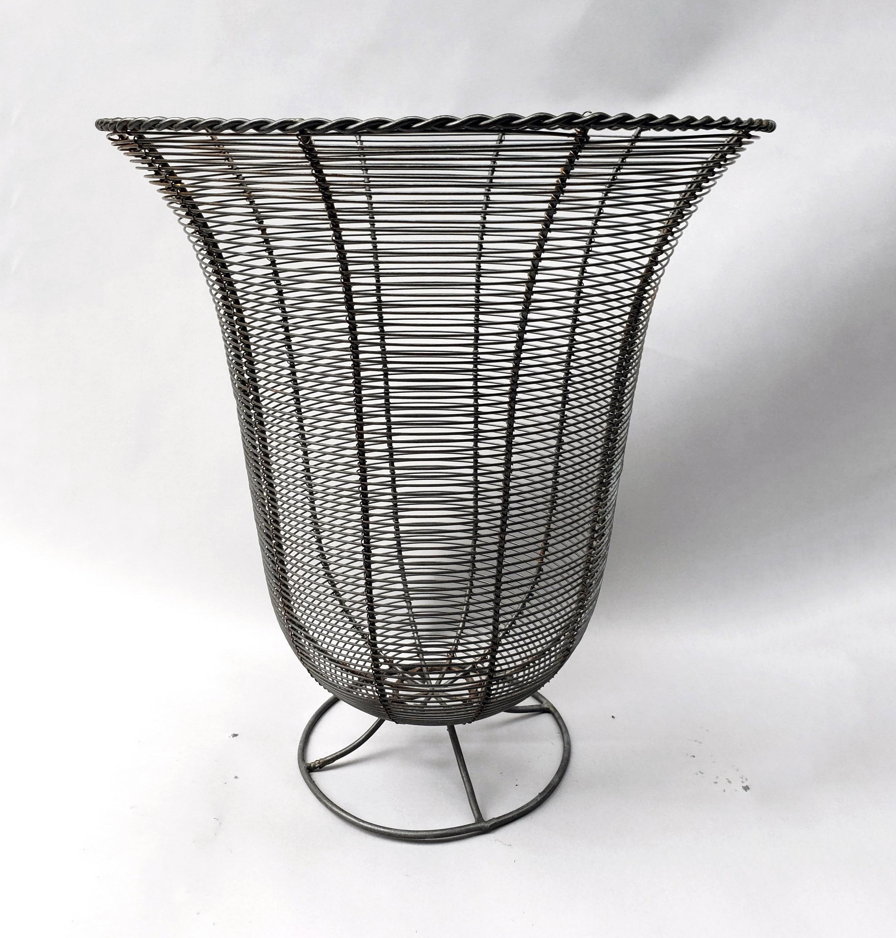 Midcentury 1940s American Wire Waste Basket 2