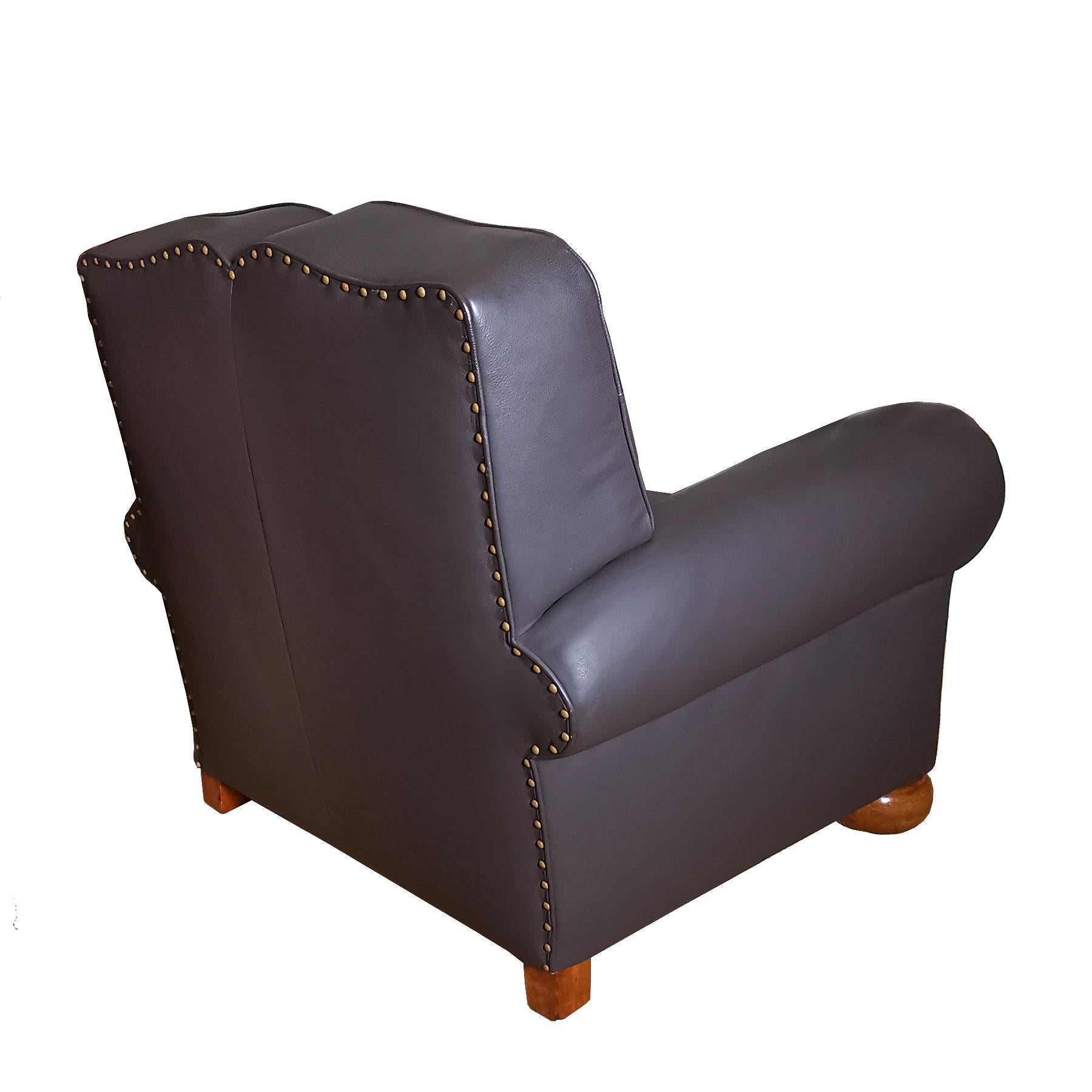 Mid-20th Century Big Mid-Century Modern Club Armchair, Wood and Chocolate Leather - Belgium For Sale