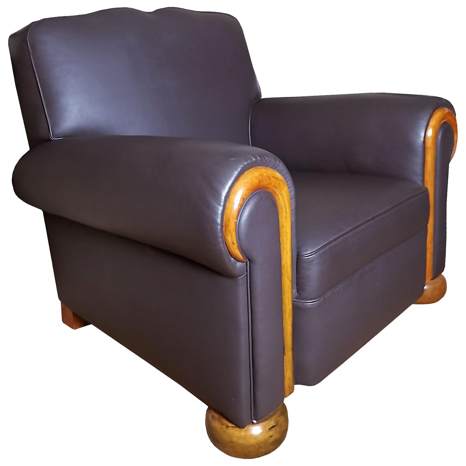 Big Mid-Century Modern Club Armchair, Wood and Chocolate Leather - Belgium For Sale