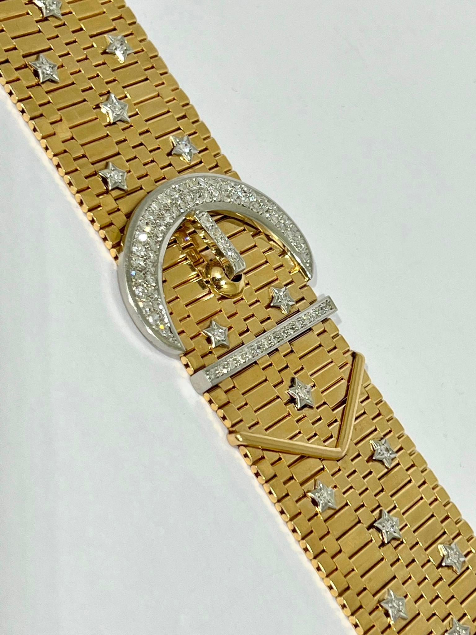 Bracelet Chevalier des années 1940 avec des diamants en étoiles en  18k jaune et platine
Magnifique bracelet classique avec ceinture, en excellent état et très agréable à porter. 
Poids : 150gr.
Longueur 21cm, /  8,26 pouces 
Largeur 4,3cm   /  1,69