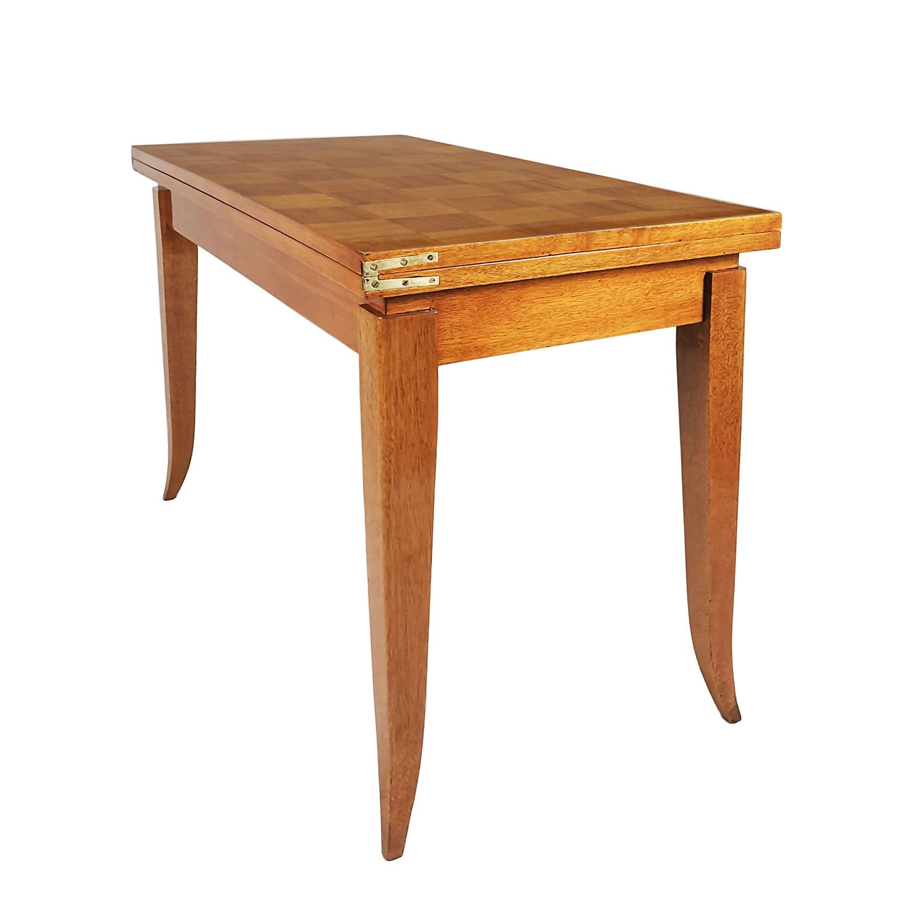 Mid-Century Modern Game Table in Light Mahogany With Double Flap Top - France In Good Condition For Sale In Girona, ES
