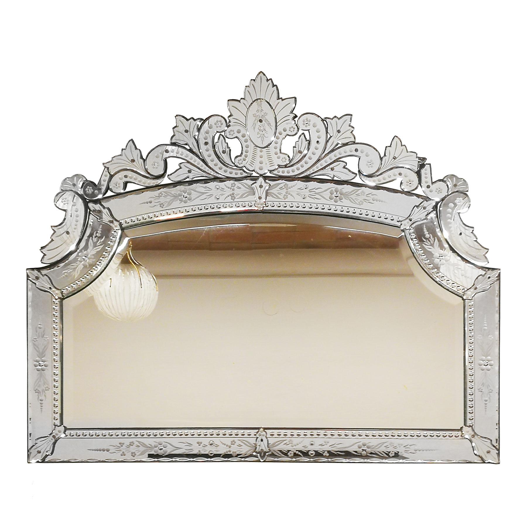 Mid-Century Modern Grand miroir biseauté néoclassique mi-siècle moderne, Espagne, Majorca, années 1940 en vente