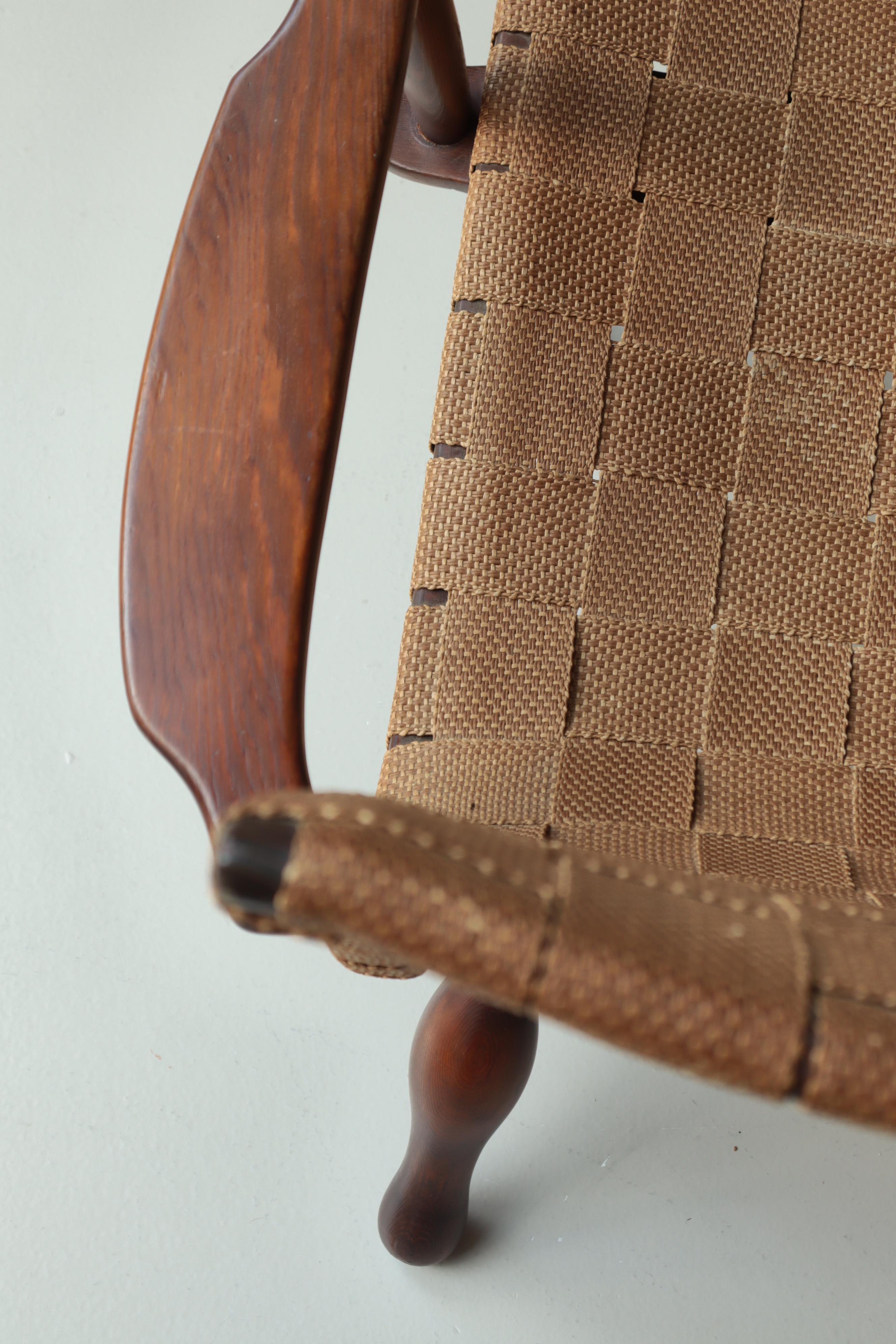 Juego de 1940 de sillas de salón de madera de pino y silla de montar de un ebanista sueco en venta 5