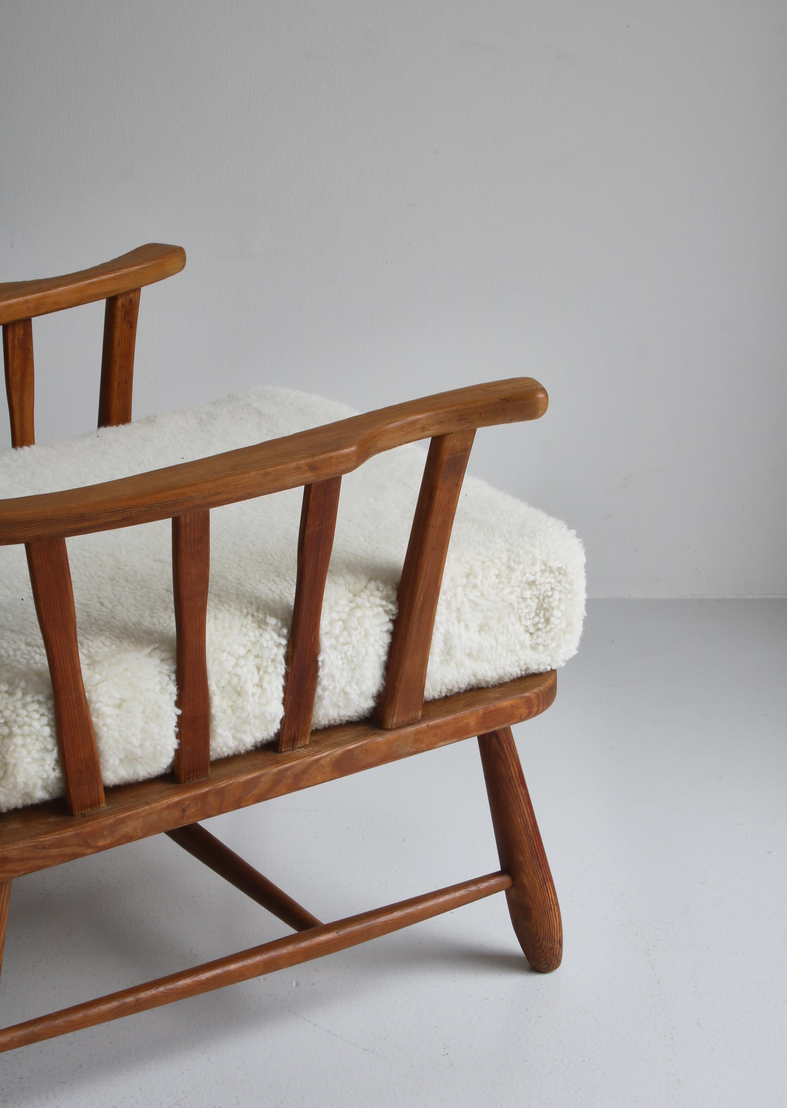 1940´s Set of Pinewood & Sheepskin Lounge Chairs by Swedish Cabinetmaker For Sale 5