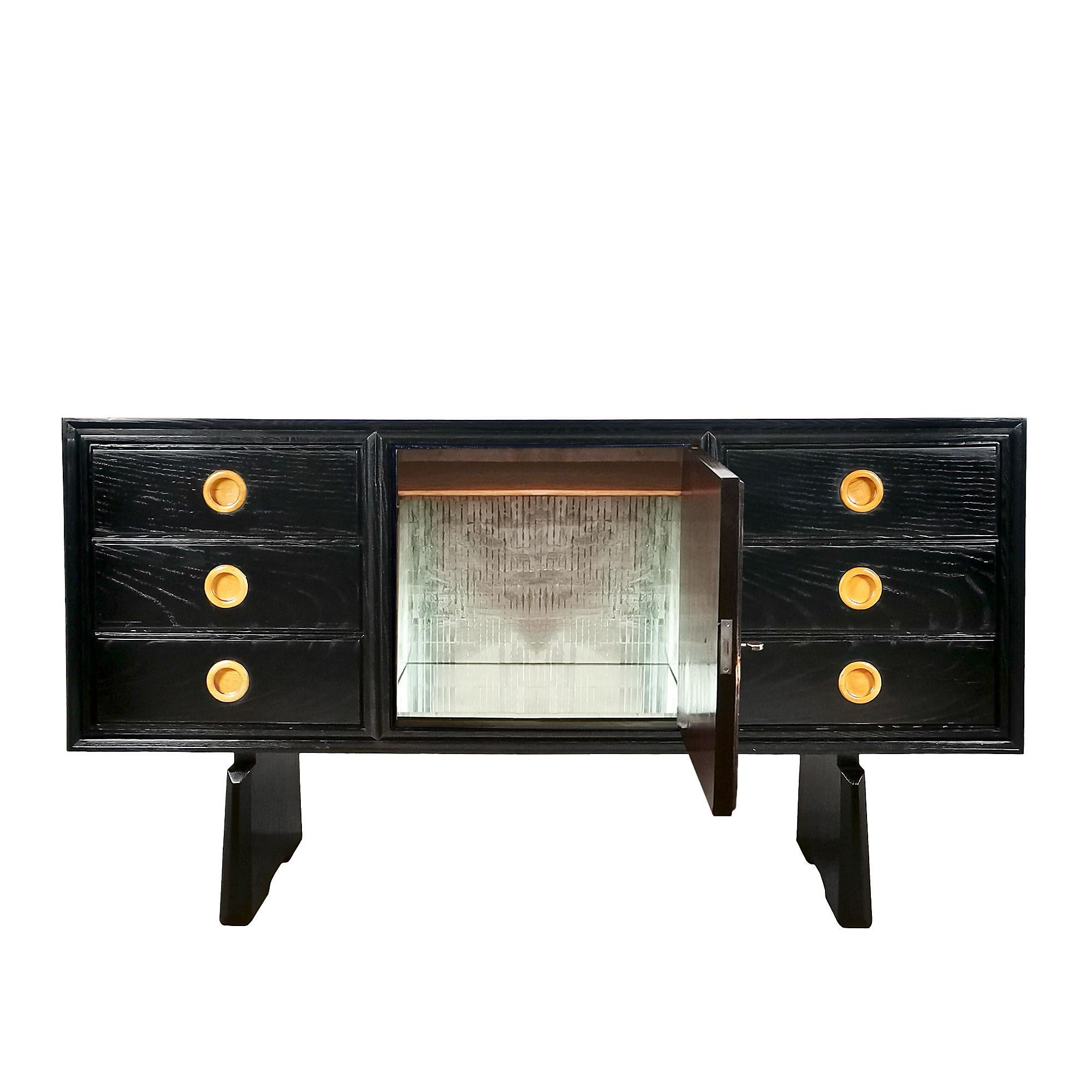 20th Century Mid-Century Modern Sideboard Attributed to Paolo Buffa, Oak and Mirror - Italy  For Sale