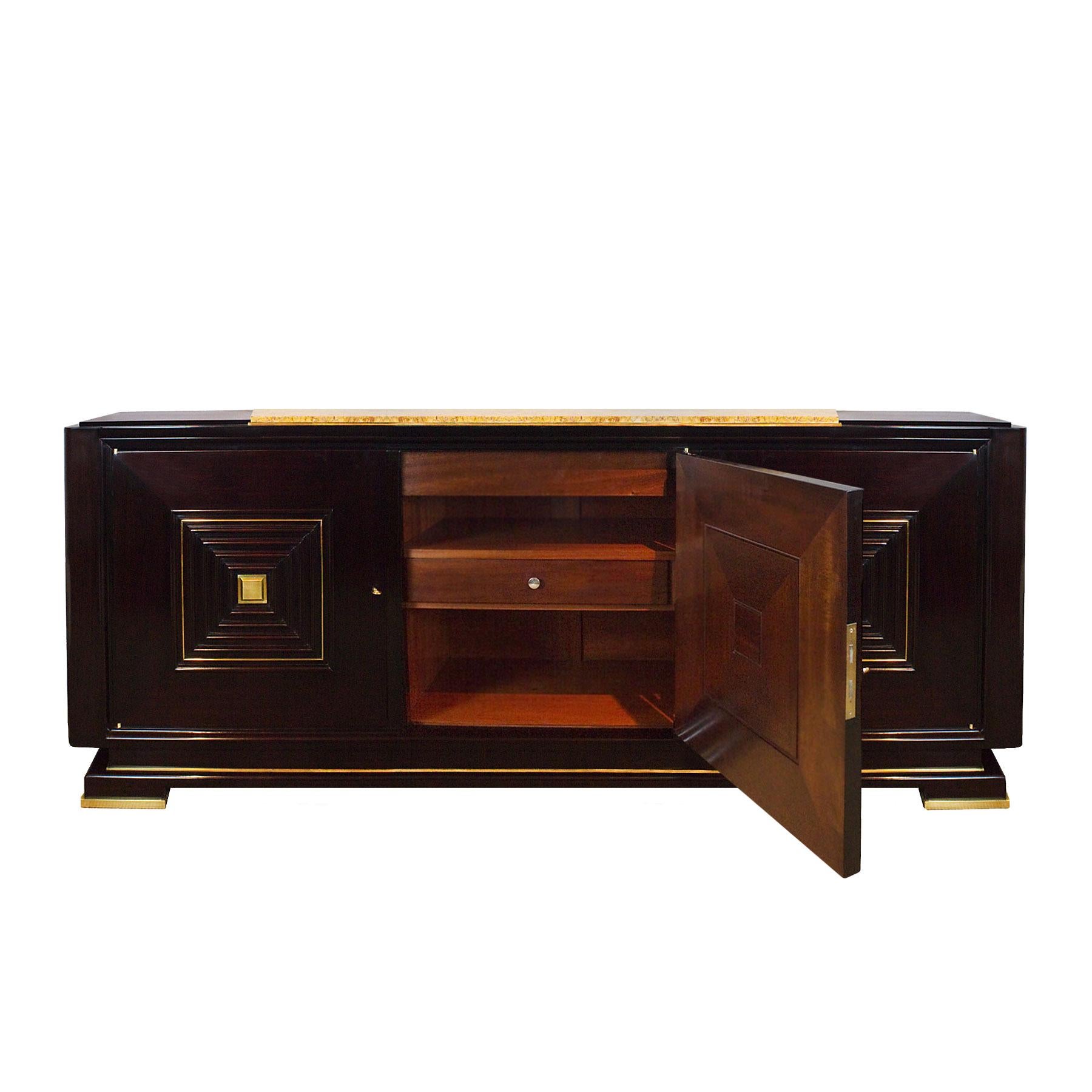 Mid-Century Modern Sideboard in the Style of Maxime Old, Mahogany, Brass -France In Good Condition For Sale In Girona, ES