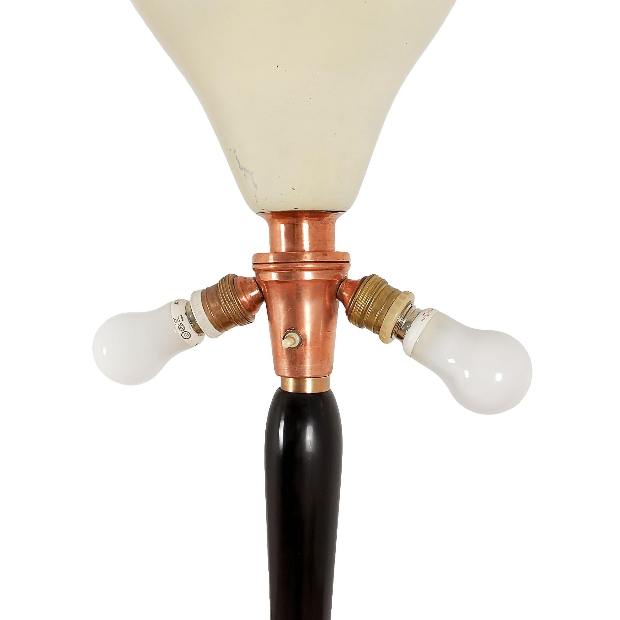 Beech Mid-Century Modern Standing Lamp with Double Lighting System - Italy, 1940s For Sale