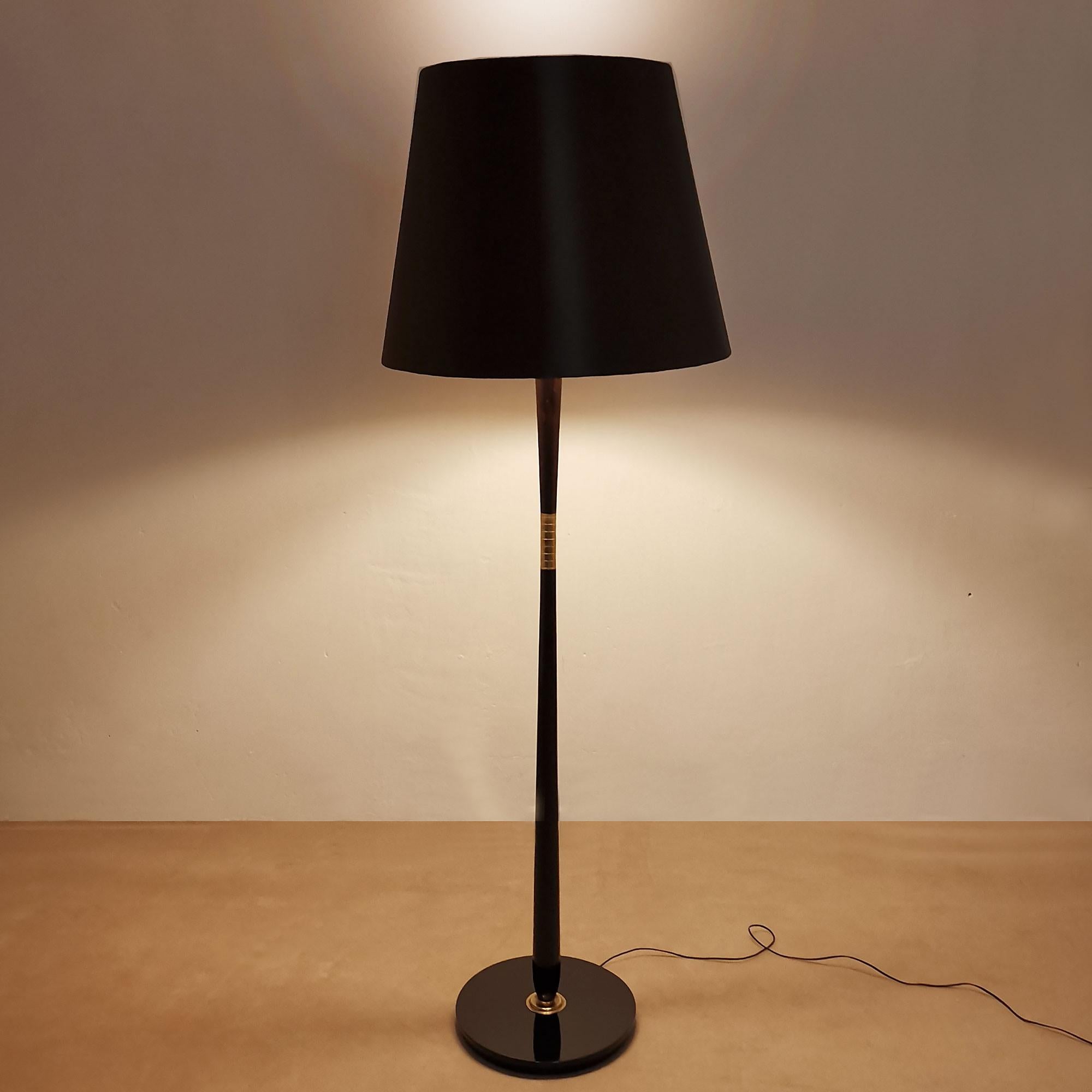 Mid-Century Modern Standing Lamp with Double Lighting System - Italy, 1940s For Sale 2