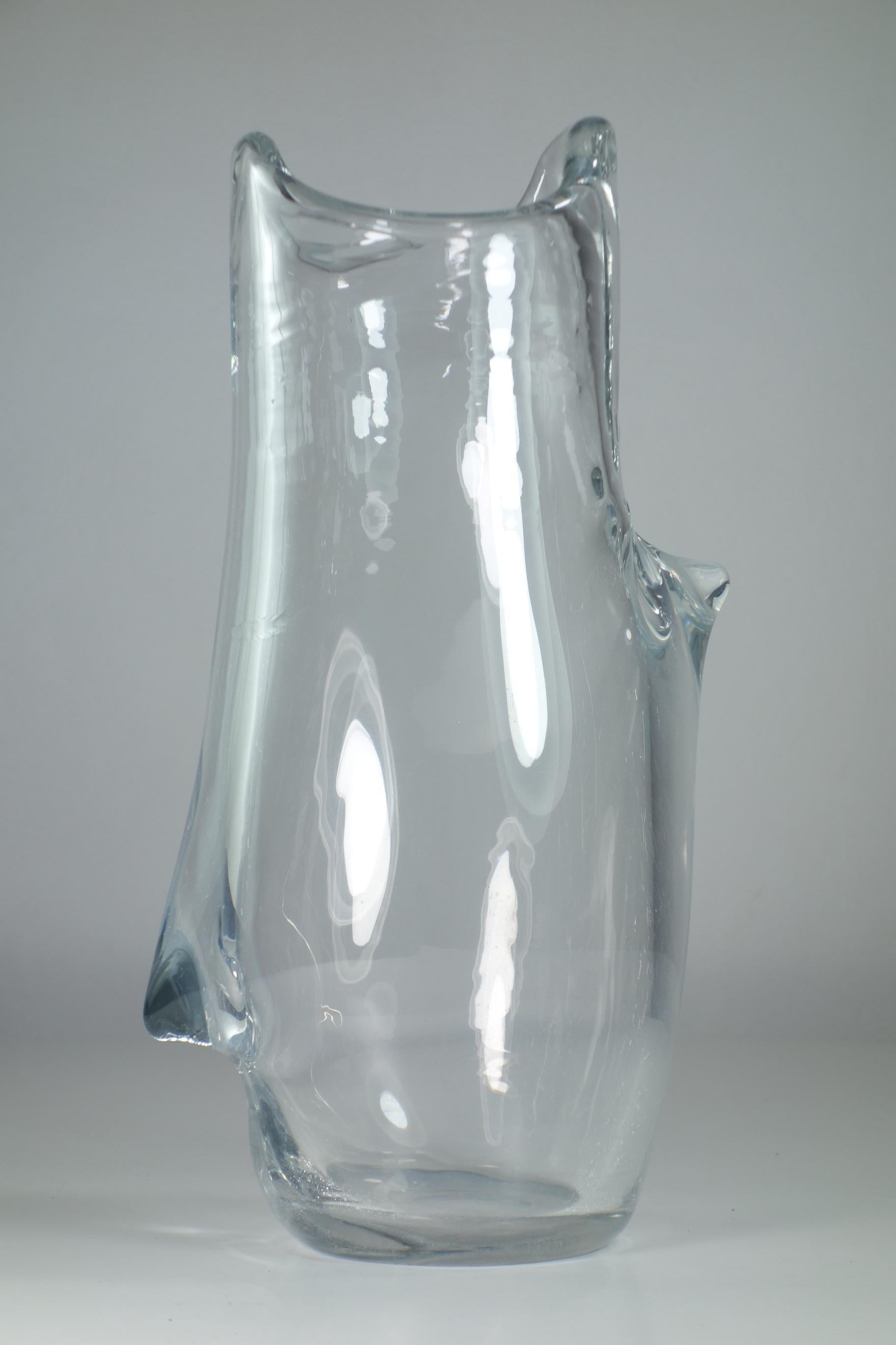 Vaso
Schneider
Francia, 1940

Vetro trasparente
Segno 
