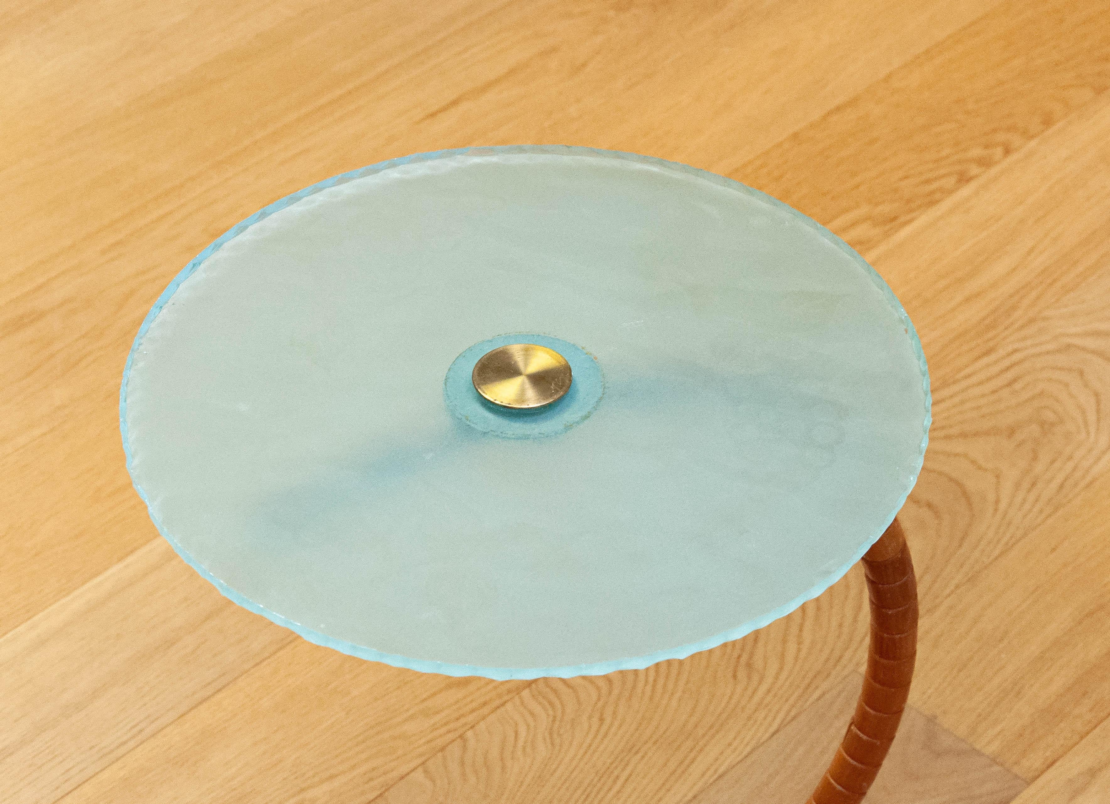 Lampadaire Art nouveau suédois en orme avec table en verre d'art par IWO Mariestad 1940 en vente 5