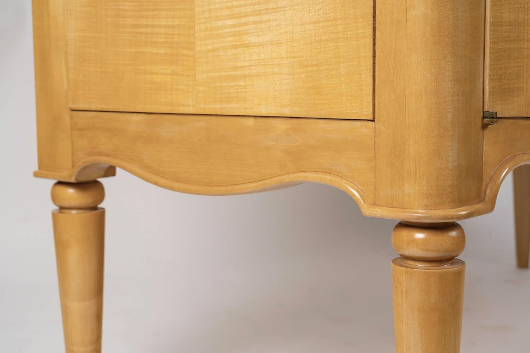 1940 Sycamore chest of drawers by René Prou In Good Condition In Saint-Ouen, FR