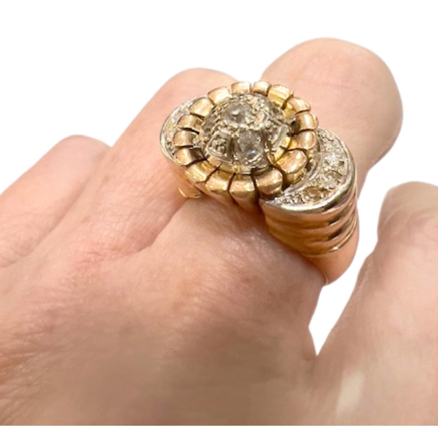 De las mujeres 1940s  0.60 carat Diamond Gold Cocktail Ring en venta