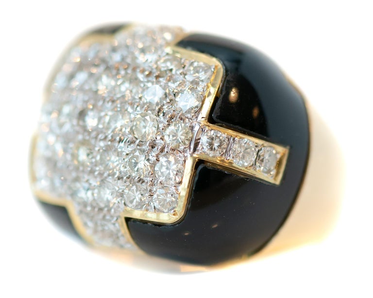 1.0 Carat Total Diamond and Onyx 18 Karat Gold Cocktail Ring For Sale ...