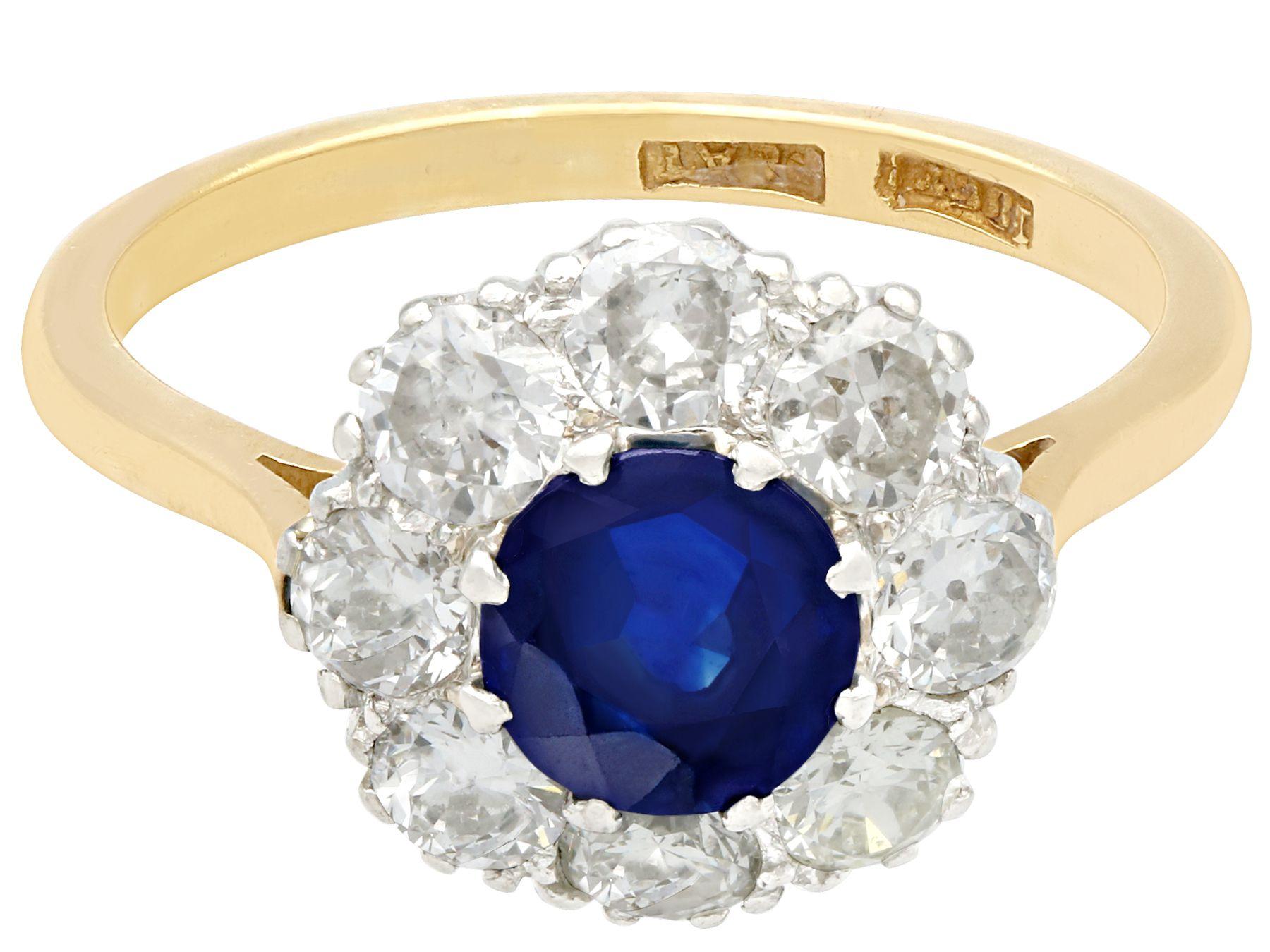 1940s, 1.05 Carat Sapphire and 1.45 Carat Diamond Yellow Gold Cocktail Ring In Excellent Condition In Jesmond, Newcastle Upon Tyne