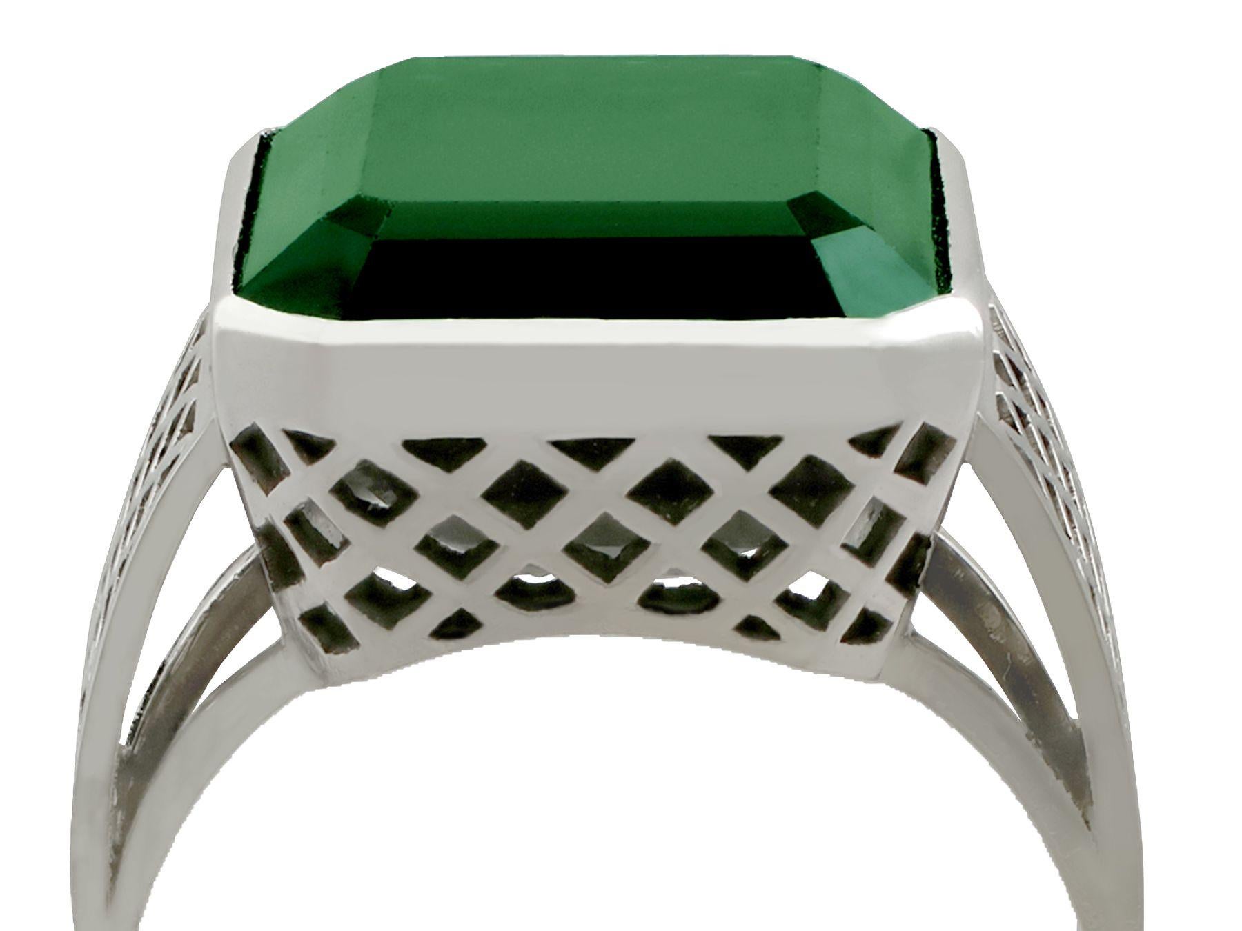 A stunning, fine and impressive vintage 10.94 carat green tourmaline and 18 karat white gold cocktail ring; part of our diverse vintage jewelry and estate jewelry collections

This stunning, fine and impressive vintage tourmaline dress ring has been