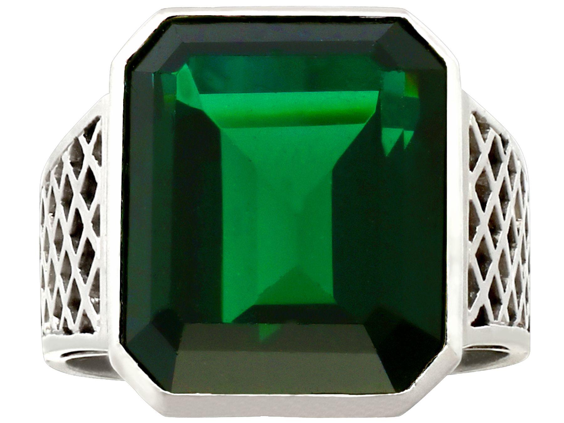 1940s 10.94 Carat Tourmaline and White Gold Cocktail Ring In Excellent Condition In Jesmond, Newcastle Upon Tyne