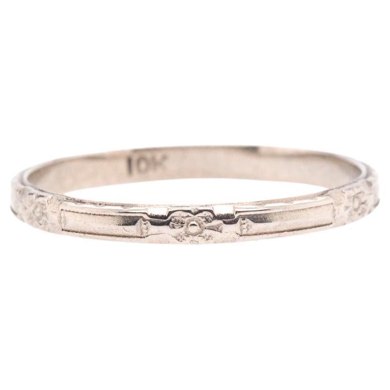 1940s 10k White Gold Art Deco Engraved Wedding Band For Sale