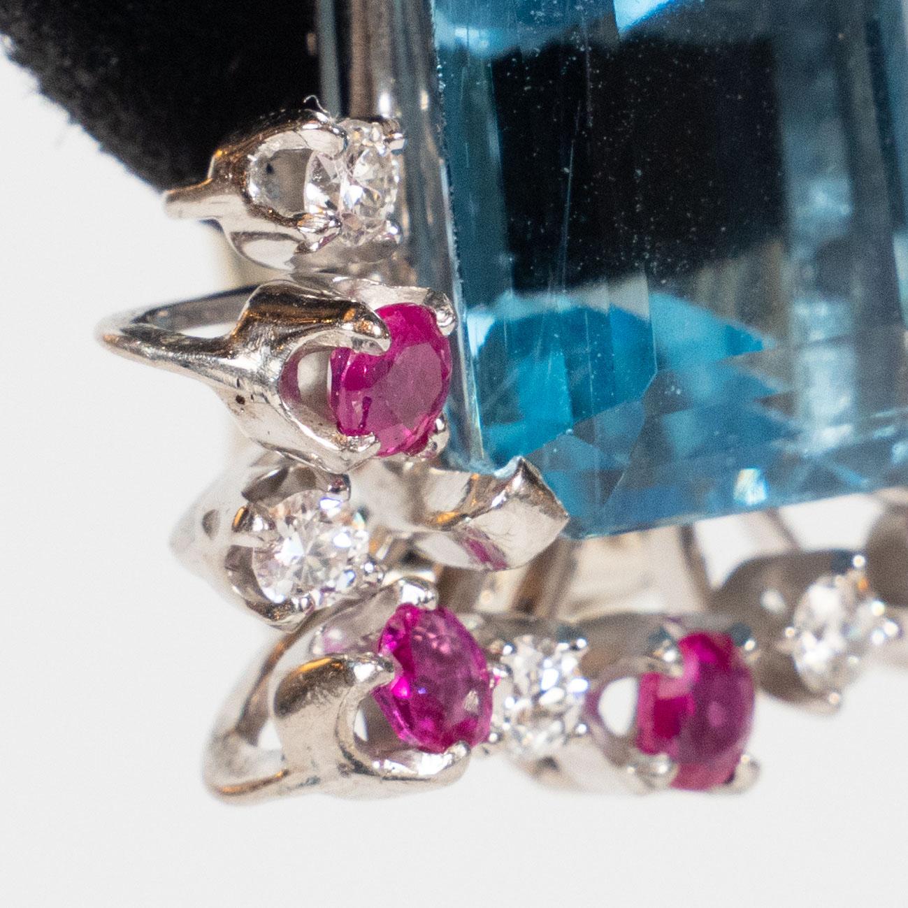1940s 12 Carat Aquamarine and 14K White Gold Earrings with Diamonds and Rubies In Excellent Condition For Sale In New York, NY