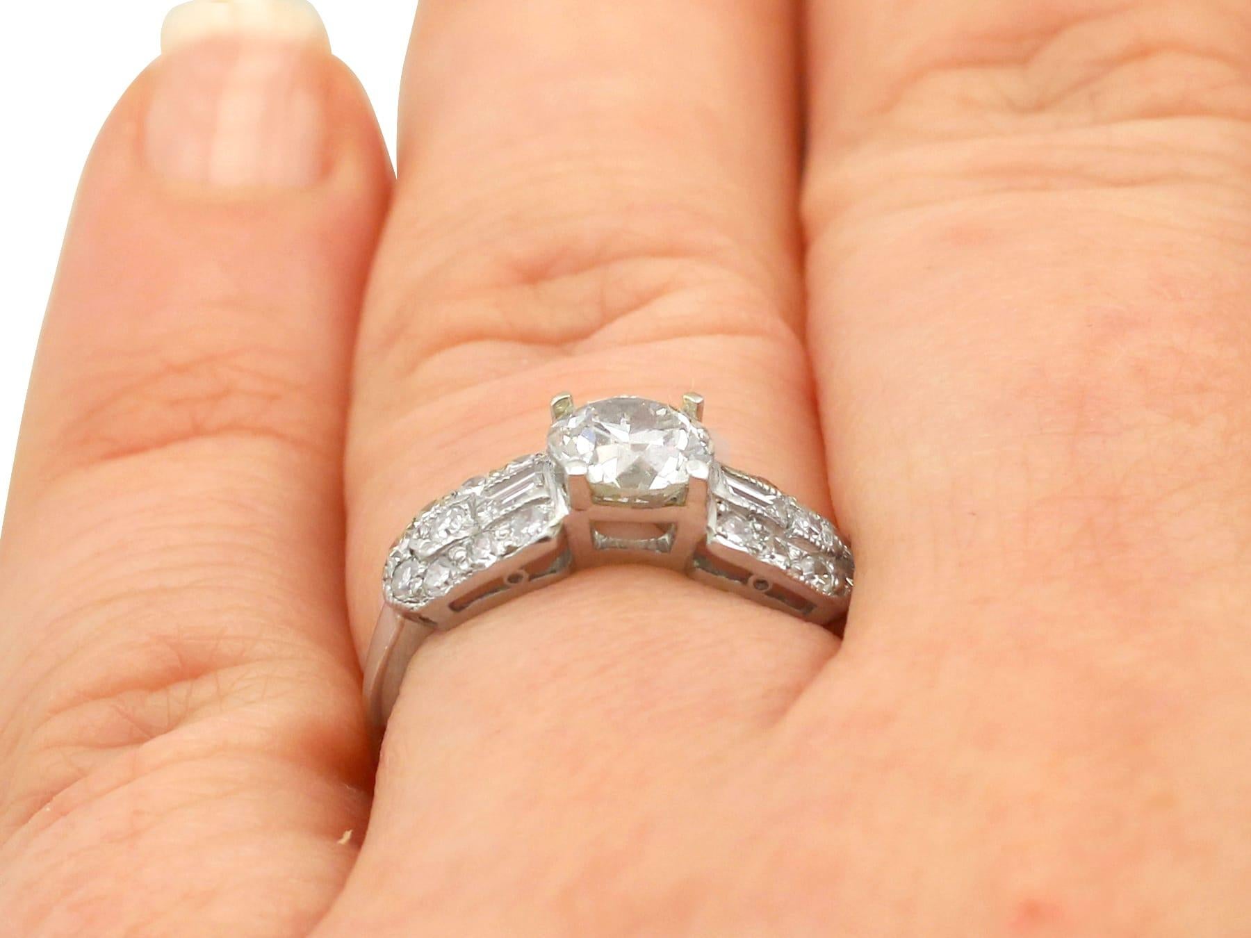 1940s 1.20 Carat Diamond and Platinum Engagement Ring For Sale 2