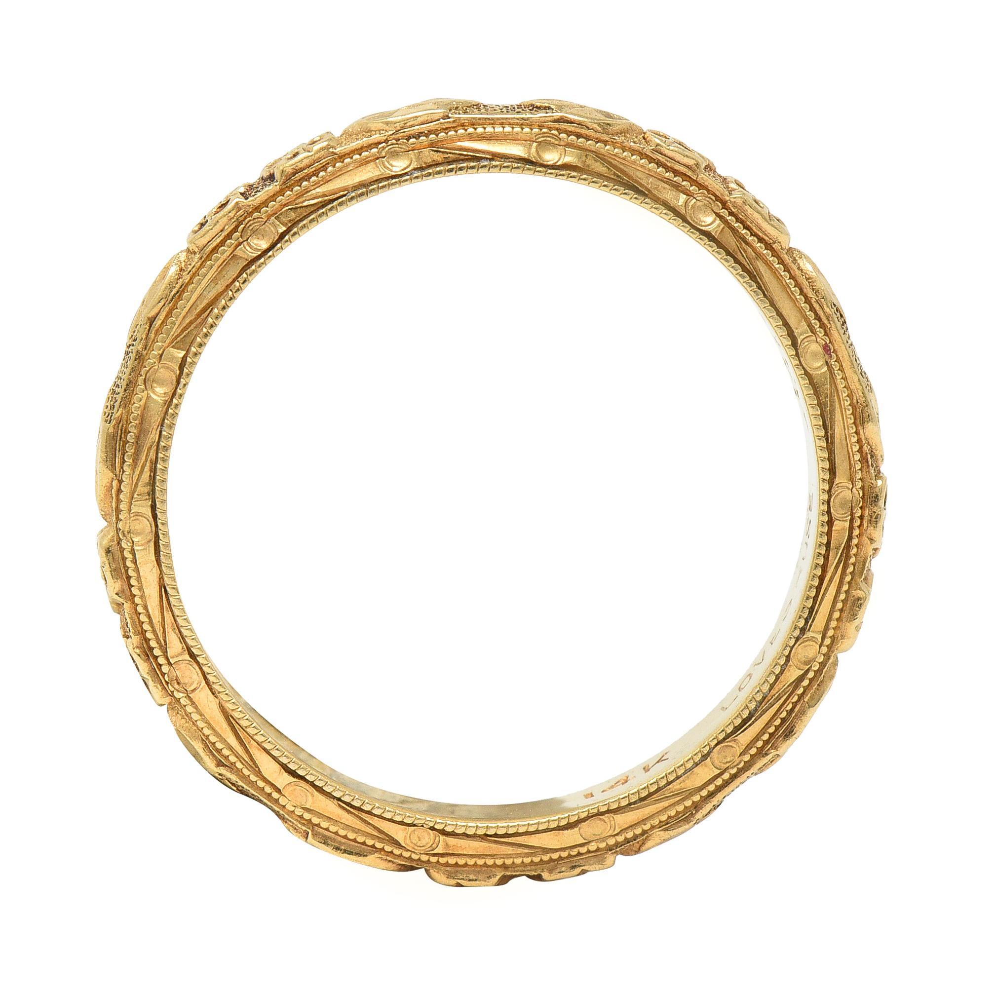 1940's 14 Karat Yellow Gold Orange Blossom Vintage Wedding Band Ring In Excellent Condition In Philadelphia, PA