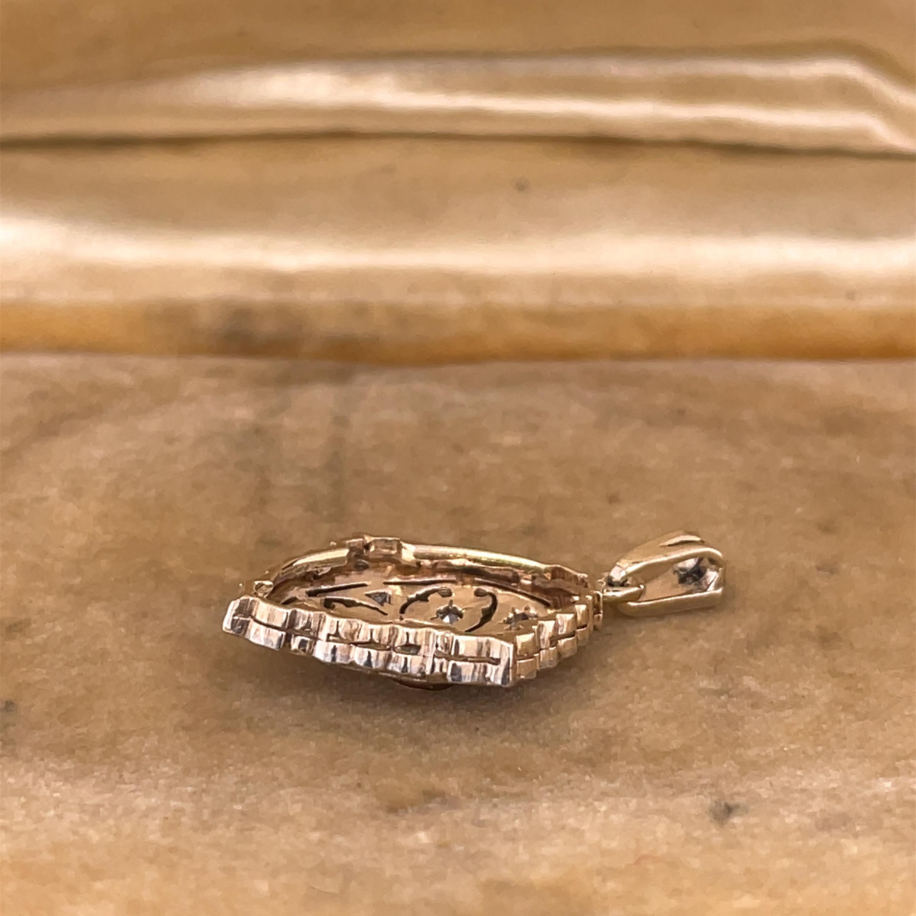 1940s 14K Gold Old European Cut Diamond Filigree Pendant  In Excellent Condition In Atlanta, GA