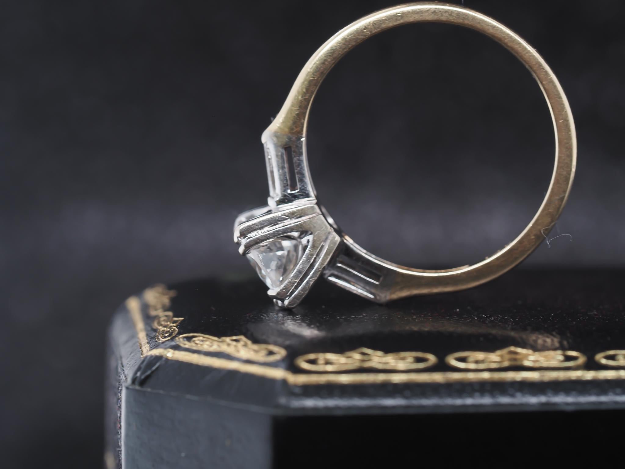 Women's 1940s 14K Two Tone Gold 1.15ct Old European Diamond Ring For Sale