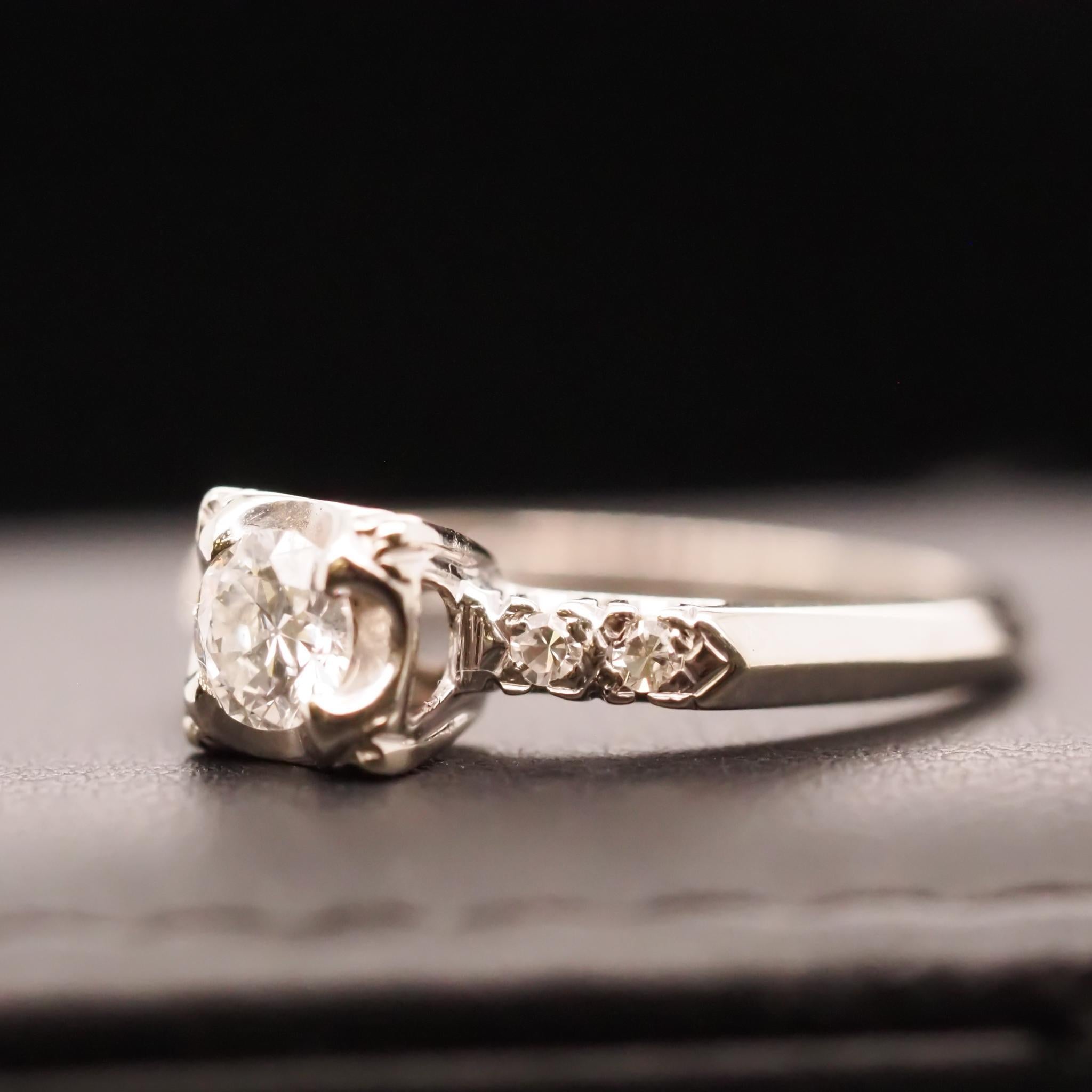 1940s 14K White Gold .40ct Old European Cut Diamond Engagement Ring In Good Condition For Sale In Atlanta, GA