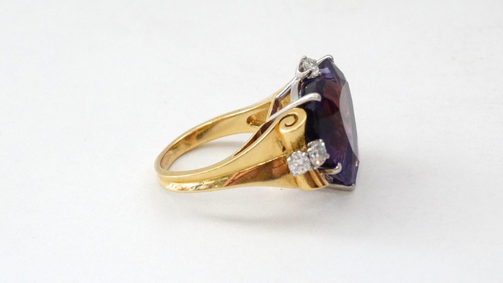 Women's or Men's 14K Yellow Gold 1940s Amethyst Heart Ring 