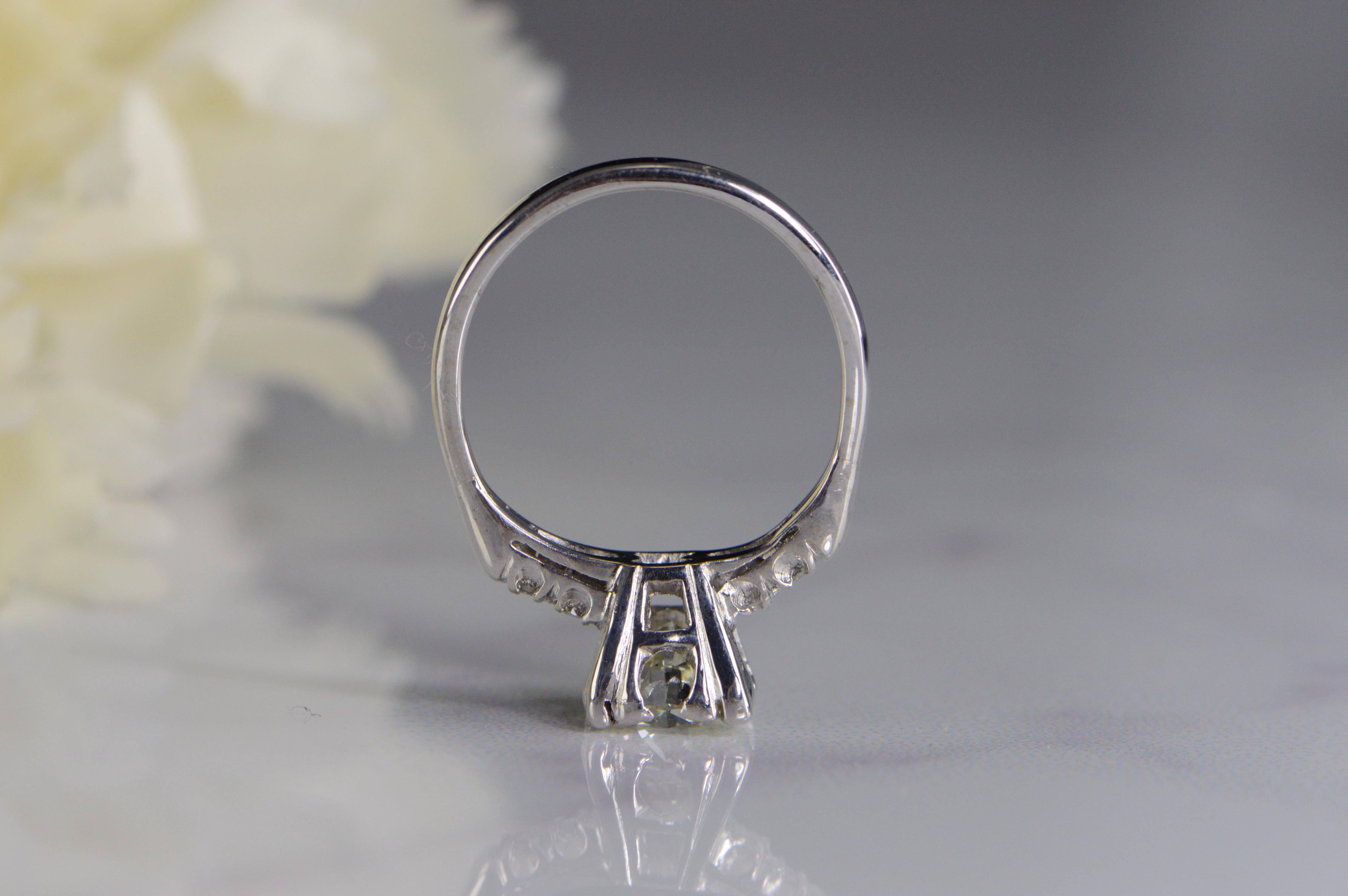 1940s 1.58 Carat Platinum Diamond Engagement Ring For Sale 1