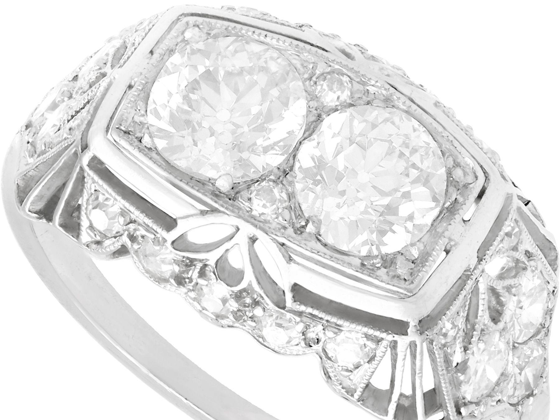 Art Deco 1940s 1.73 Carat Diamond and Platinum Cocktail Ring For Sale