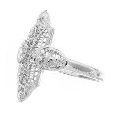 1940s 18 Carat Diamond White Gold Filigree Ring