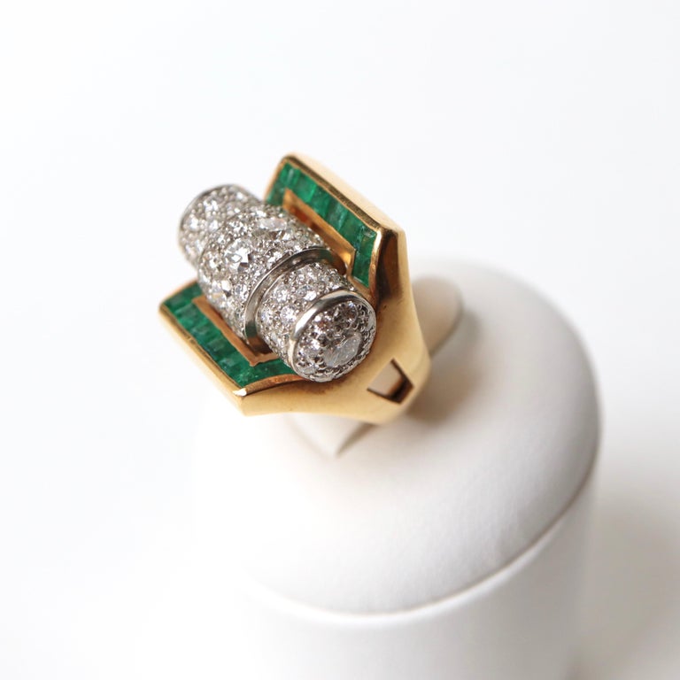 1940s 18 Carat Yellow Gold Ring, Platinum Roll Set with Diamonds and ...