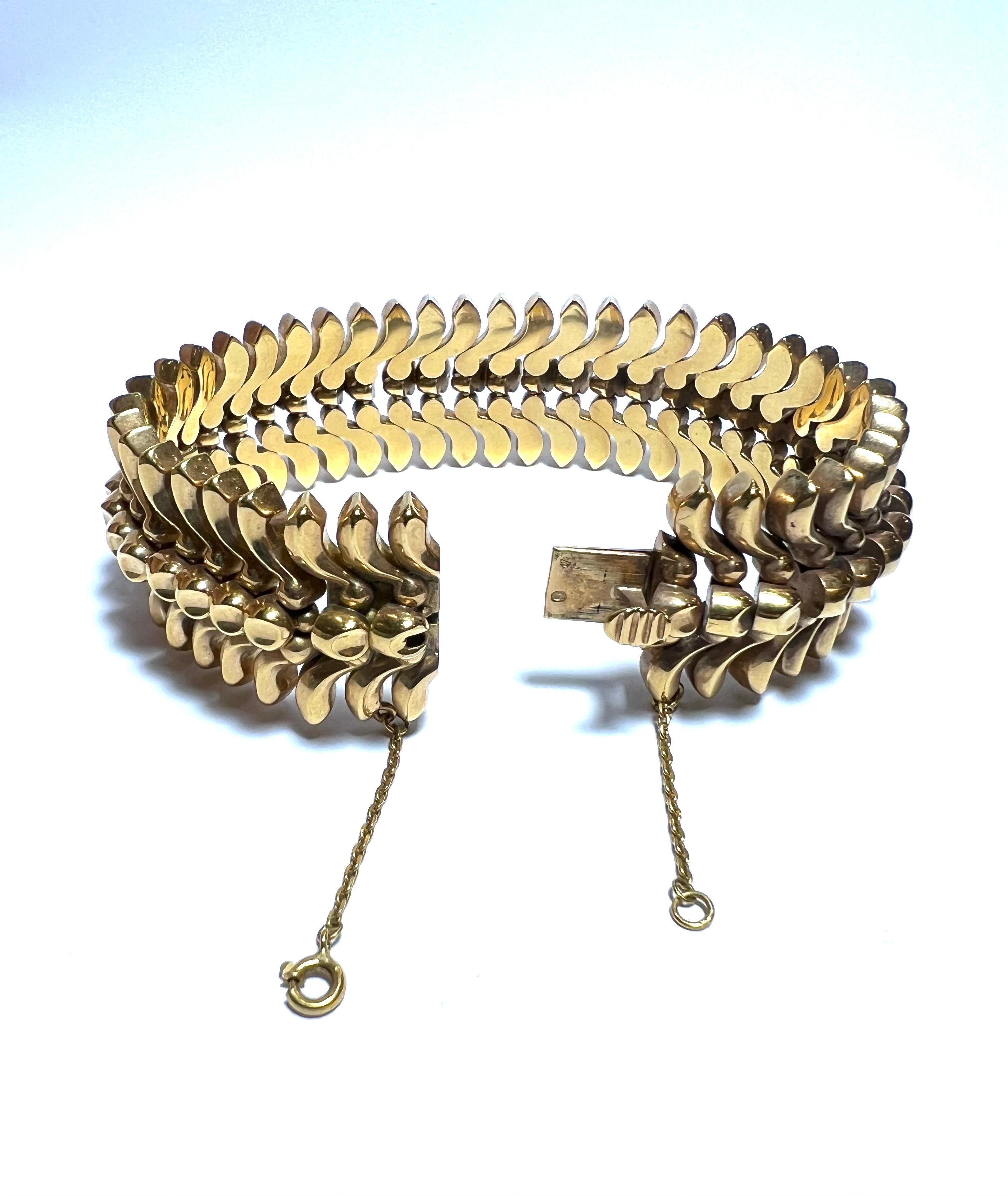 1940s 18k Yellow Gold Retro Tank Bracelet In Good Condition For Sale In Pamplona, Navarra