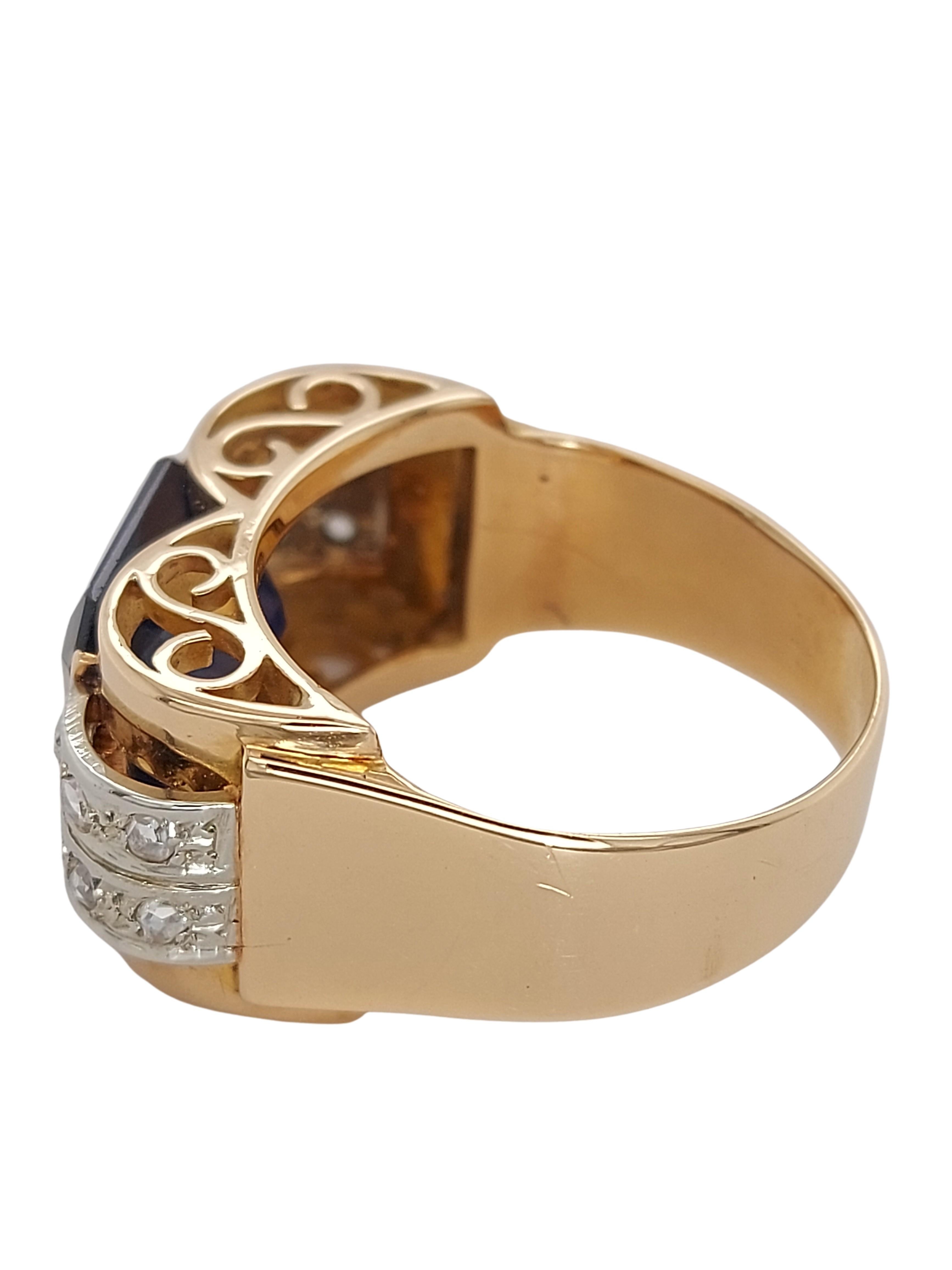 Women's or Men's 1940's 18kt Yellow Gold & Platinum Ring with Ca 3.50 Ct Sapphire & Diamonds For Sale