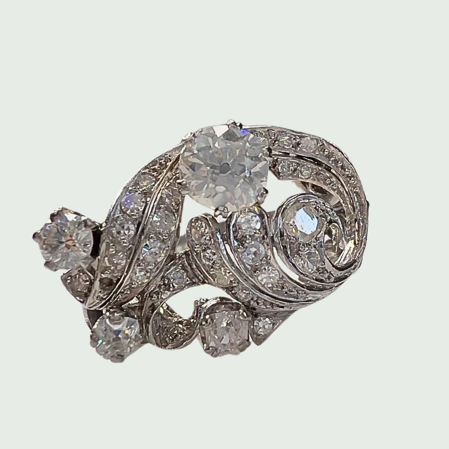 1940s-1945 Retro Style with Antique and Single-Cut Diamonds Platinum Ring For Sale 1