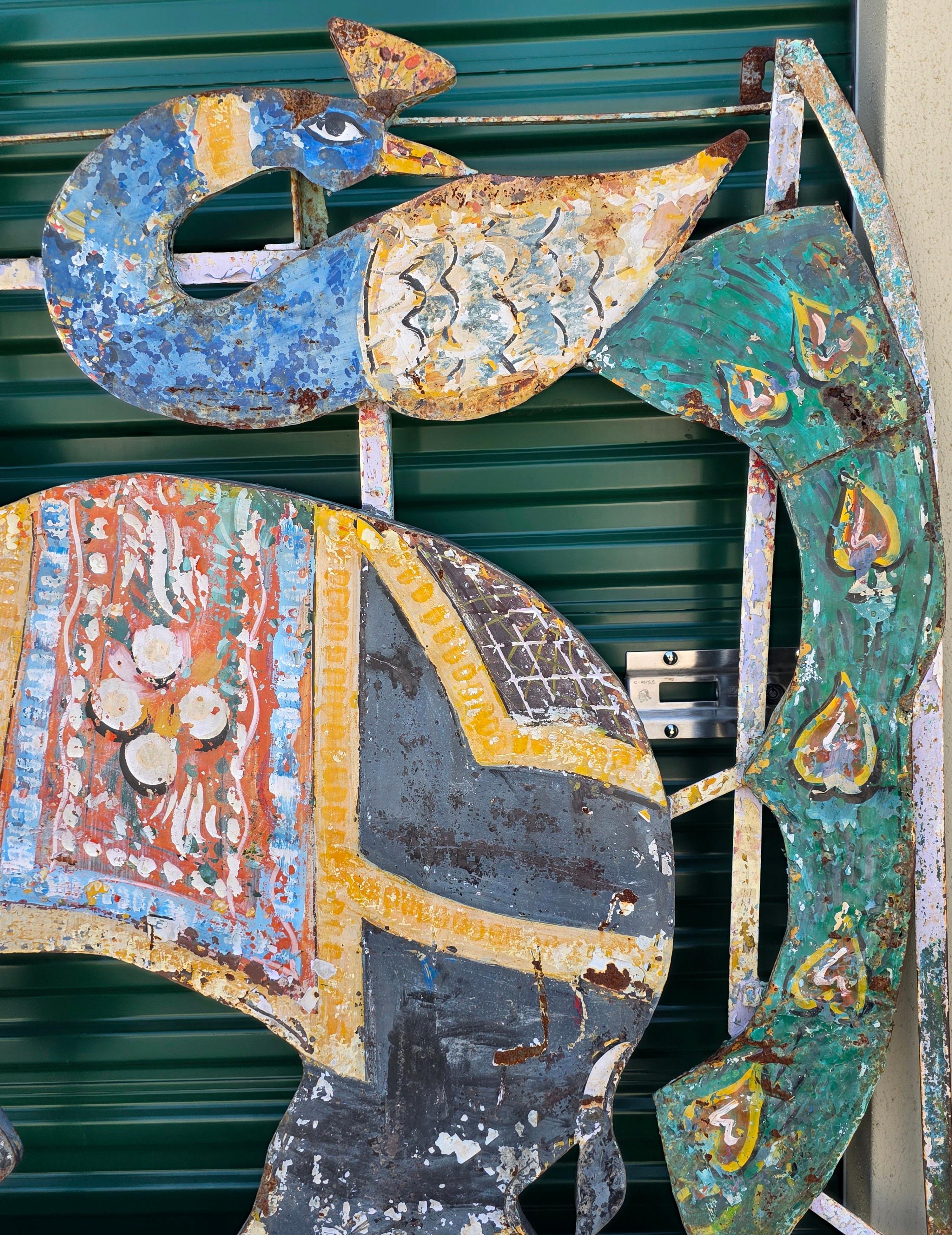 1940er/1950er Jahre Karneval Ride Panel - Monumental Hand gemalt Metall Karussell Bergungsgut im Angebot 7