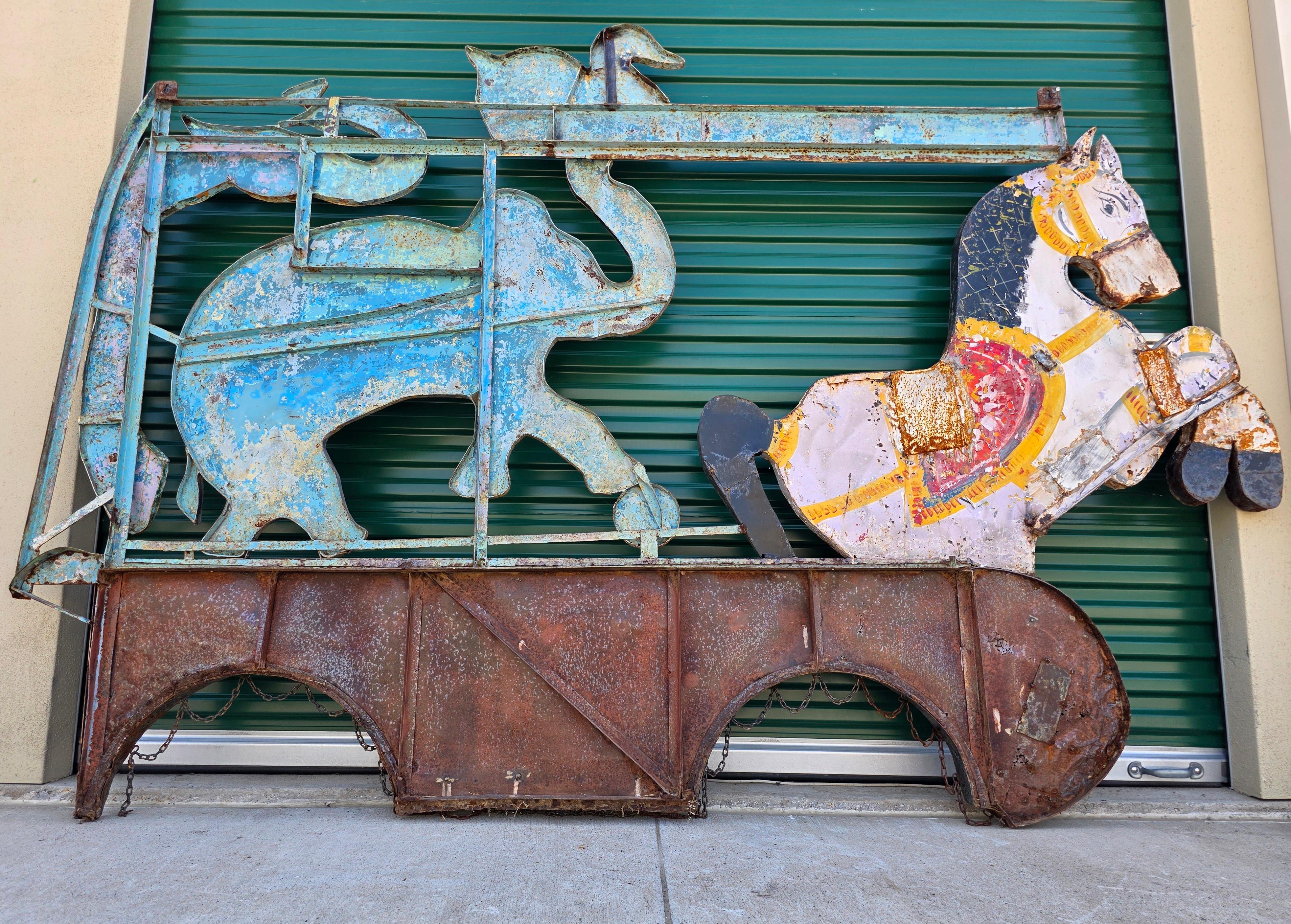 1940er/1950er Jahre Karneval Ride Panel - Monumental Hand gemalt Metall Karussell Bergungsgut im Angebot 8
