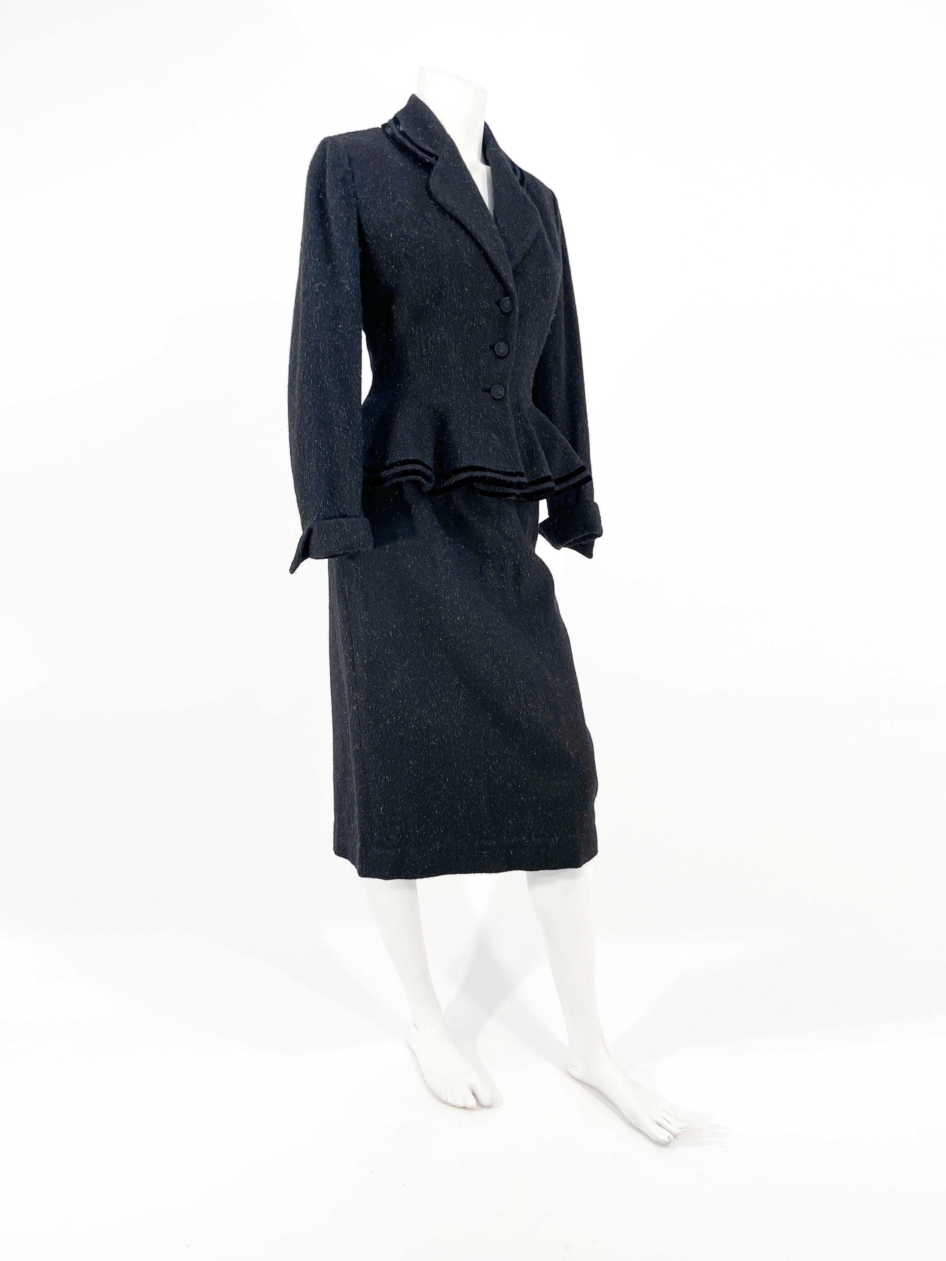 1940s/1950s Costume en laine noire The Lilly Ann Bon état - En vente à San Francisco, CA