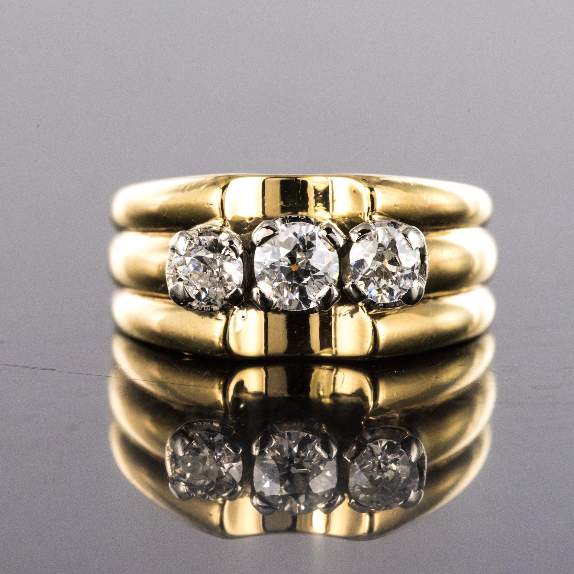 Women's 1940s 3 Diamonds 18 Karat Yellow Gold Platinum Tank Ring