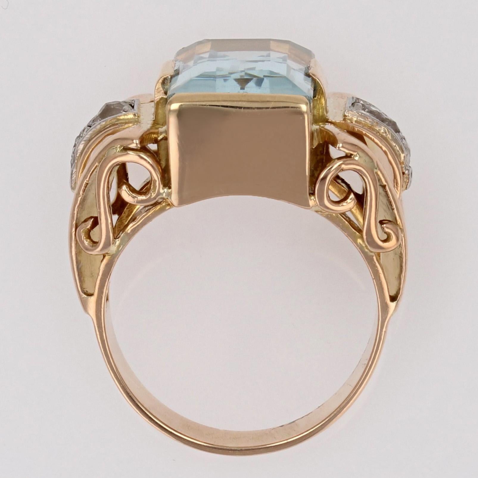 1940s 4.50 Carats Aquamarine 18 Karat Yellow Gold Retro Signet Ring For Sale 9