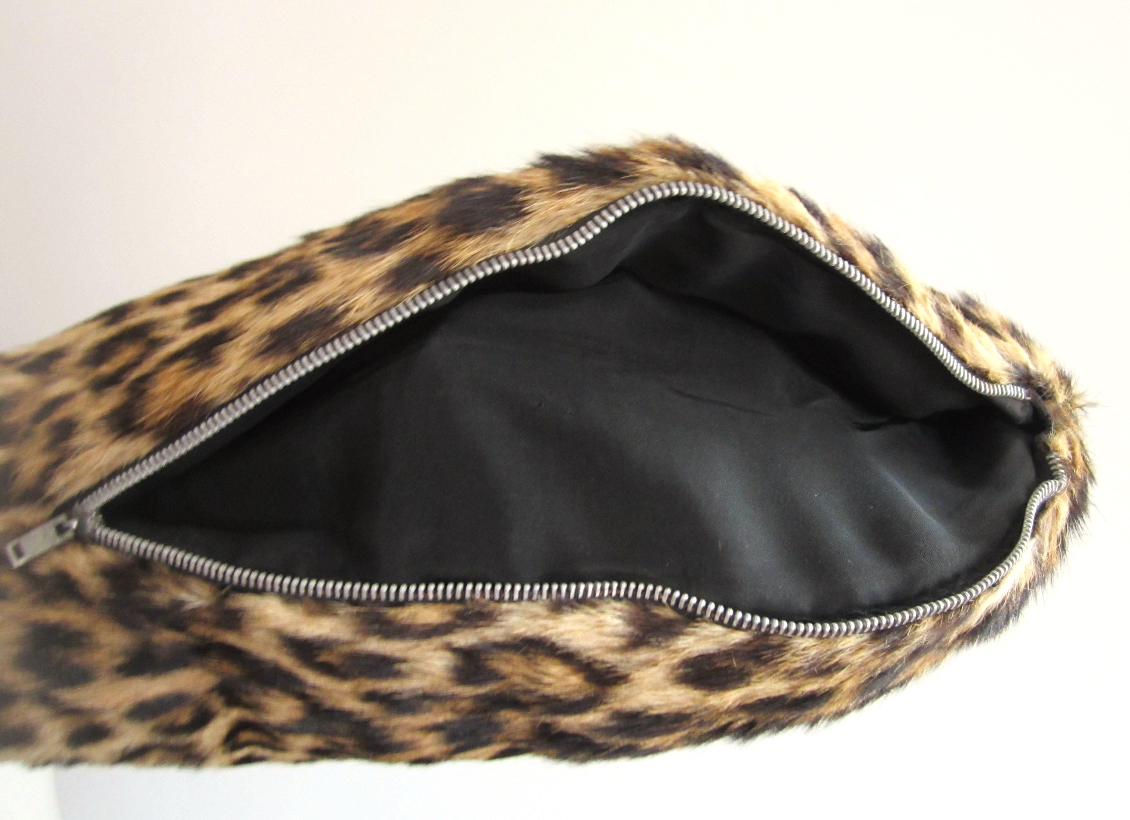 Brown 1940s-50s Leopard Print Muff Hand bag Vintage  For Sale