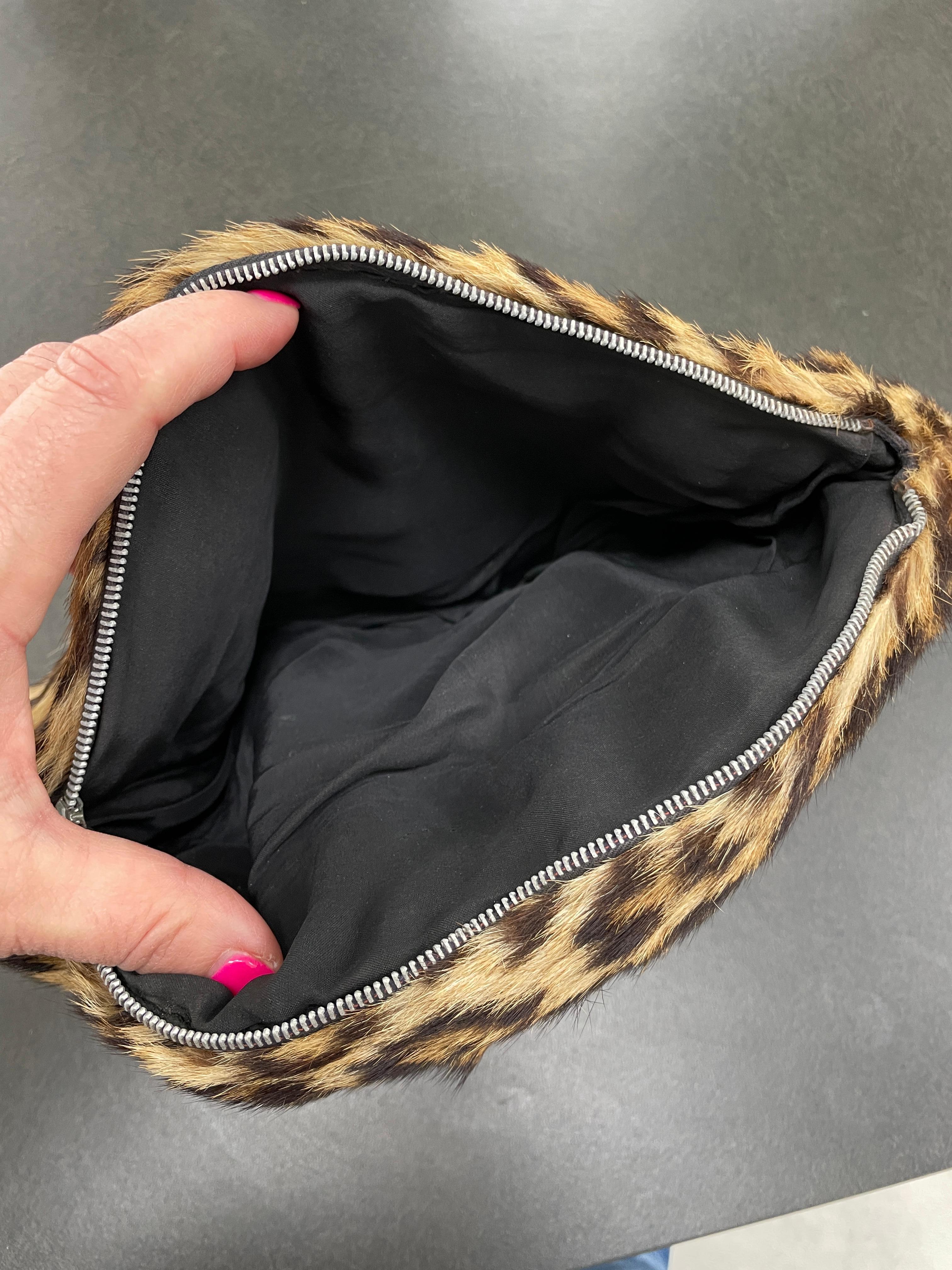 Leopard Print Muff Hand bag Vintage 1940s-50s For Sale 2