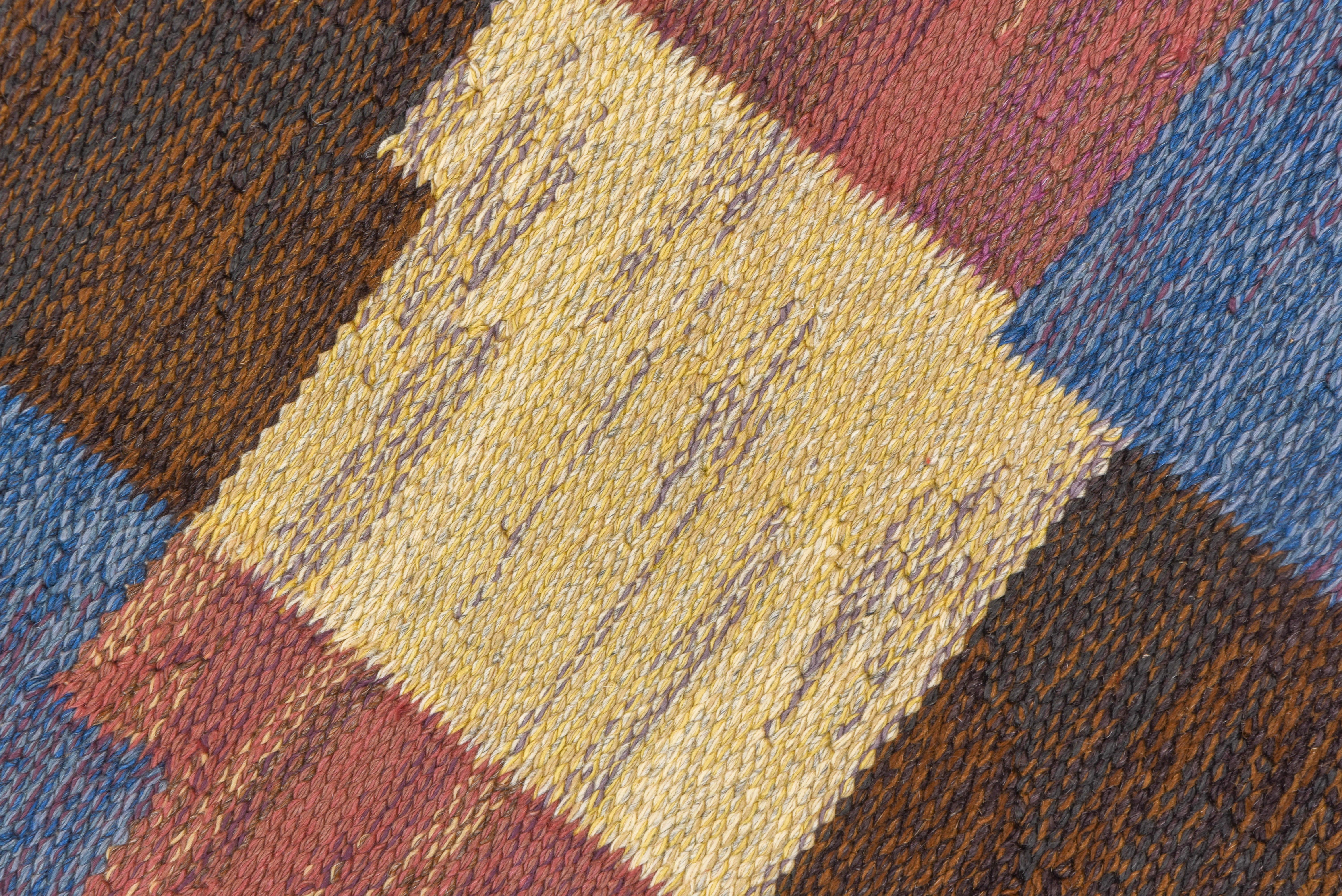 A boldly abstract flatweave with irregularly stepped 