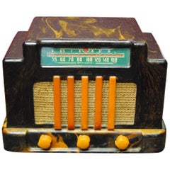 1940s Addison Model 5e Table Top Catalin Radio