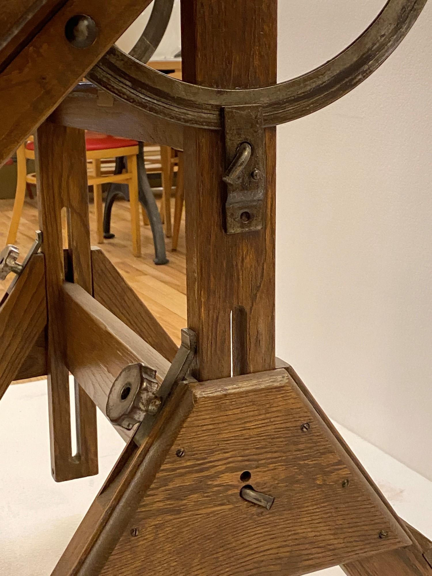 1940s Adjustable Drafting Table Work Desk in Refinished Oak In Good Condition In New York, NY