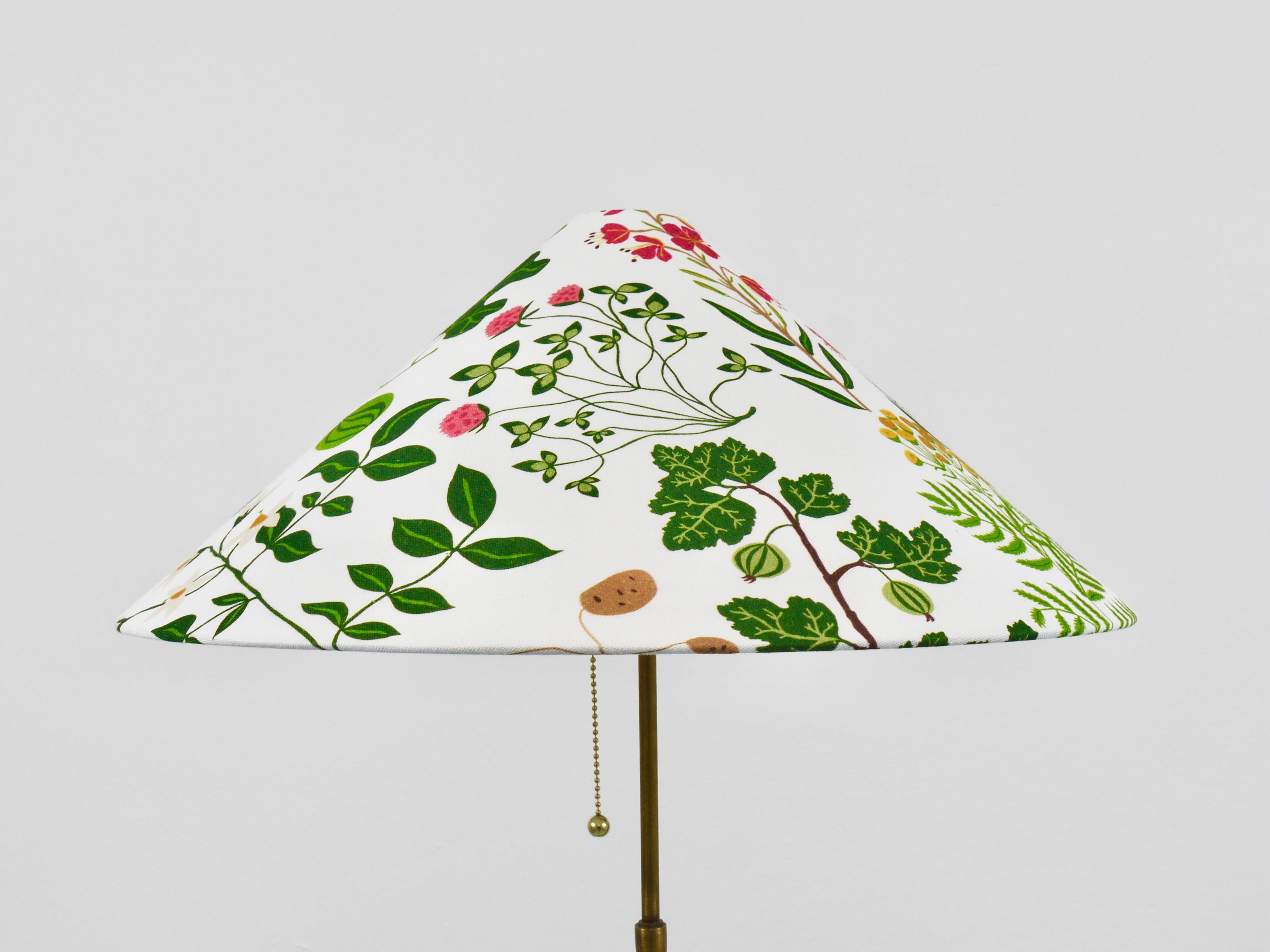 Lampadaire réglable en noyer et laiton des années 1940, Rupert Nikoll Vienne, Autriche, années 1950 en vente 7